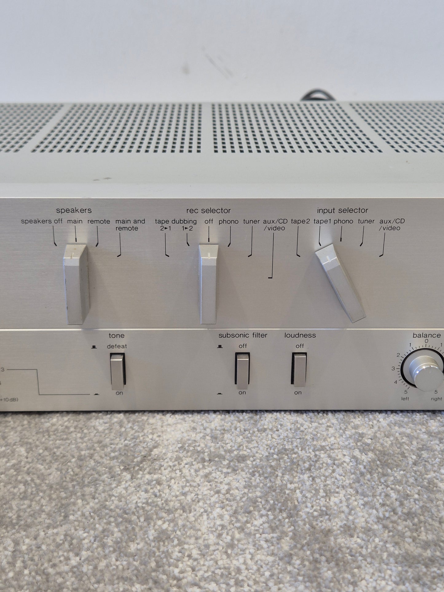 Technics SU-V303 Stereo Integrated Amplifier w/ Original Box – Very Good