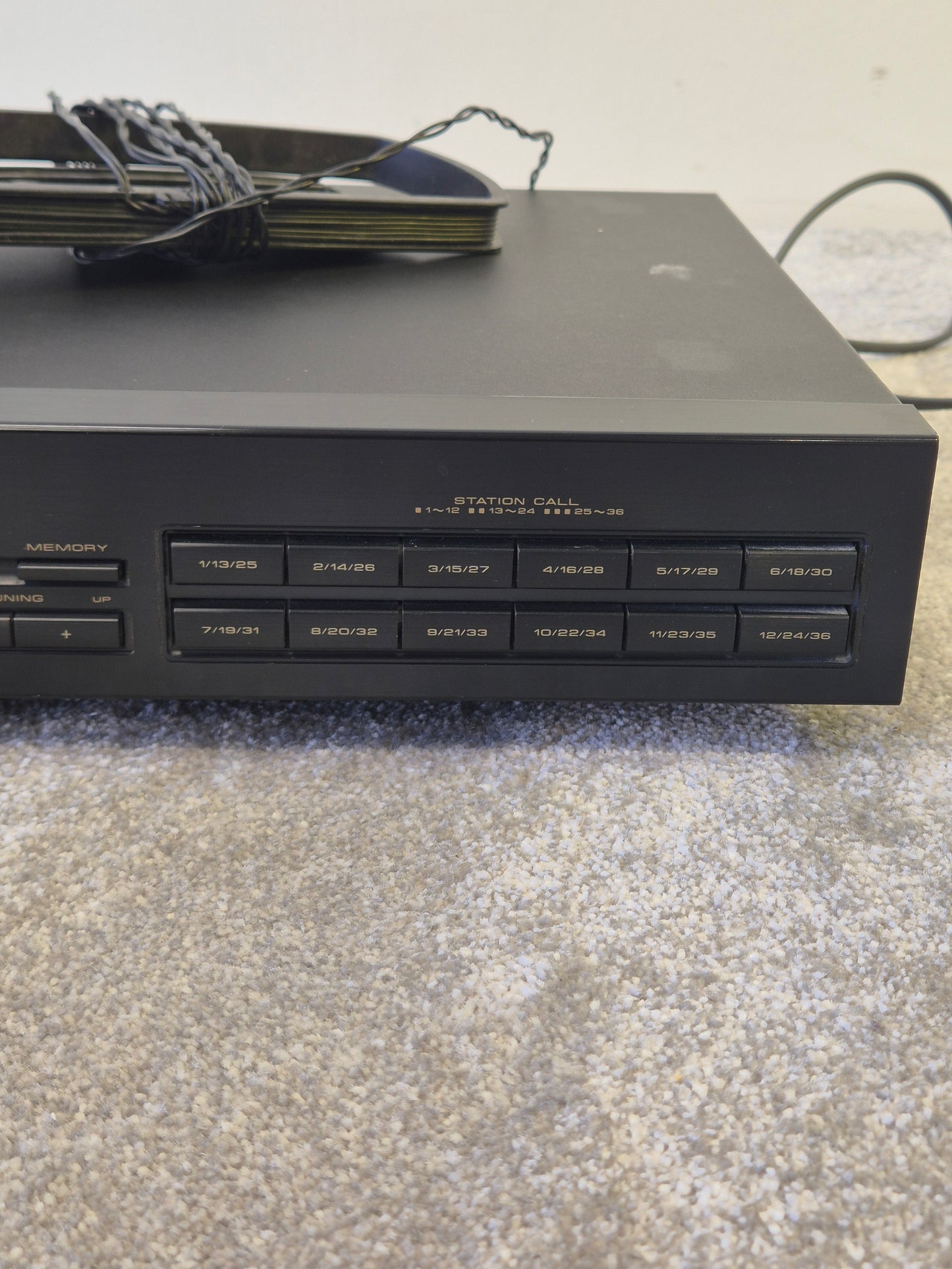 Pioneer F-227L - Digital FM/AM Tuner - Vintage Hi-Fi Stereo Component - Good