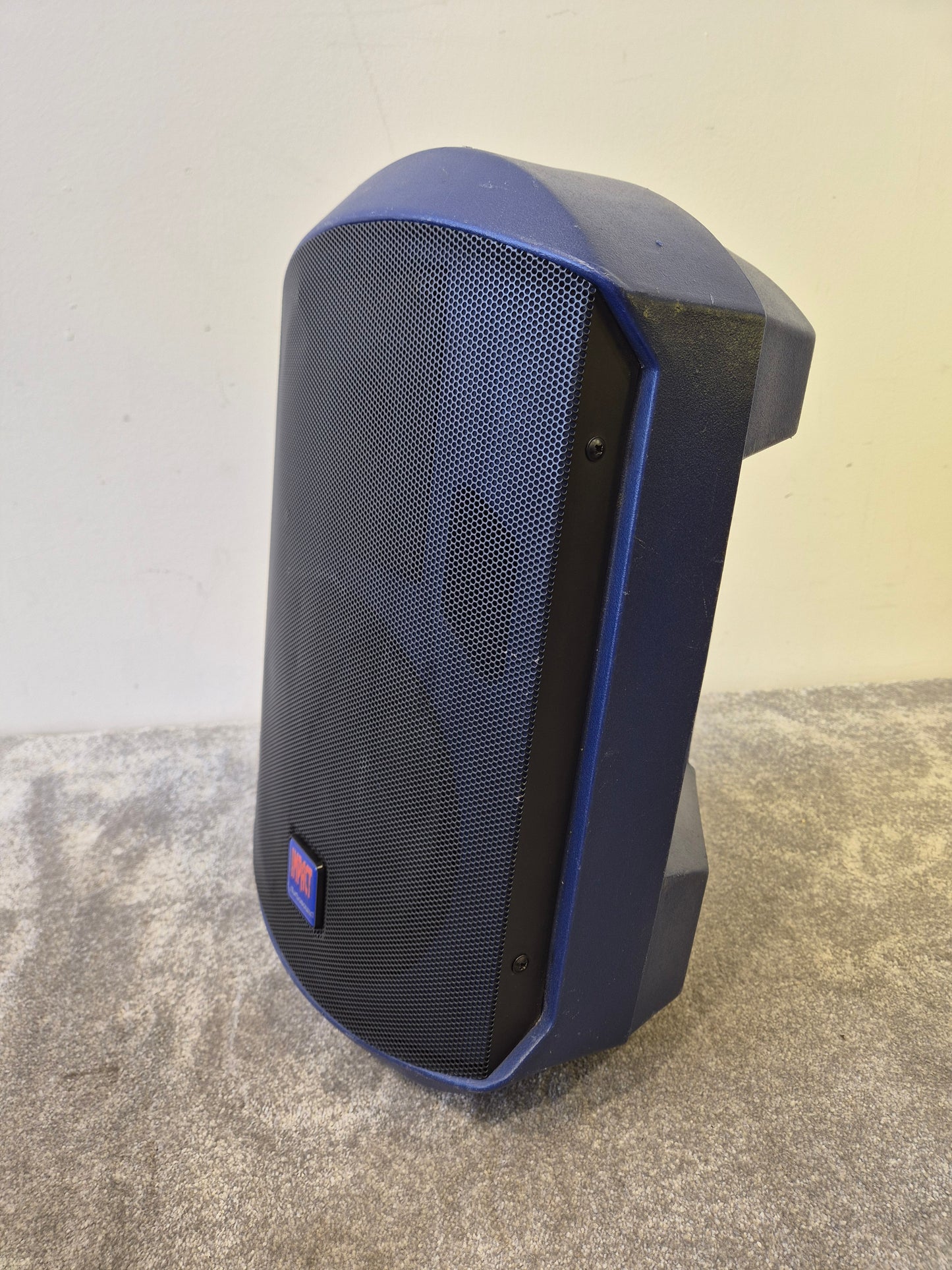 Turbosound Impact 80 2-Way Passive Loudspeaker - 8" Driver, 125W RMS - Good