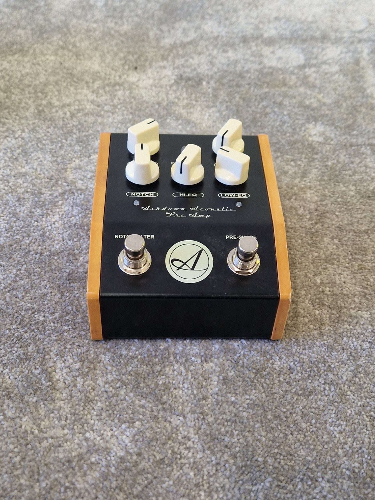 Ashdown Acoustic Preamp Pedal – Notch Filter, Pre-Shape, Balanced DI Out – Very Good w/ Original Box