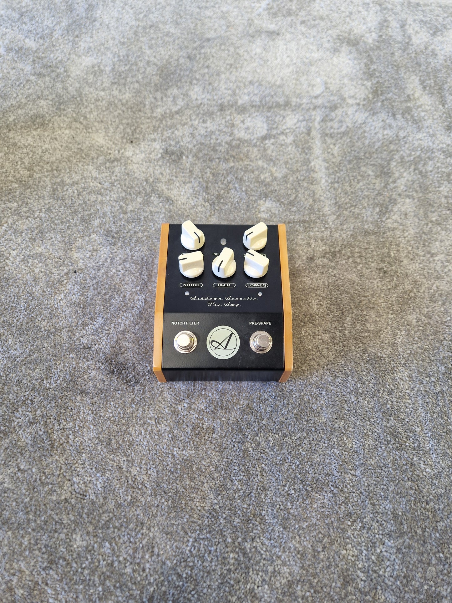 Ashdown Acoustic Preamp Pedal – Notch Filter, Pre-Shape, Balanced DI Out – Very Good w/ Original Box