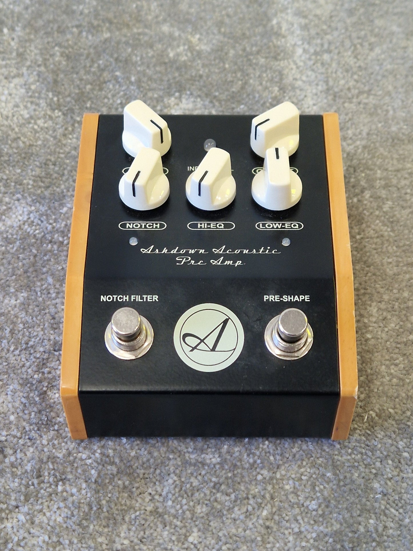 Ashdown Acoustic Preamp Pedal – Notch Filter, Pre-Shape, Balanced DI Out – Very Good w/ Original Box