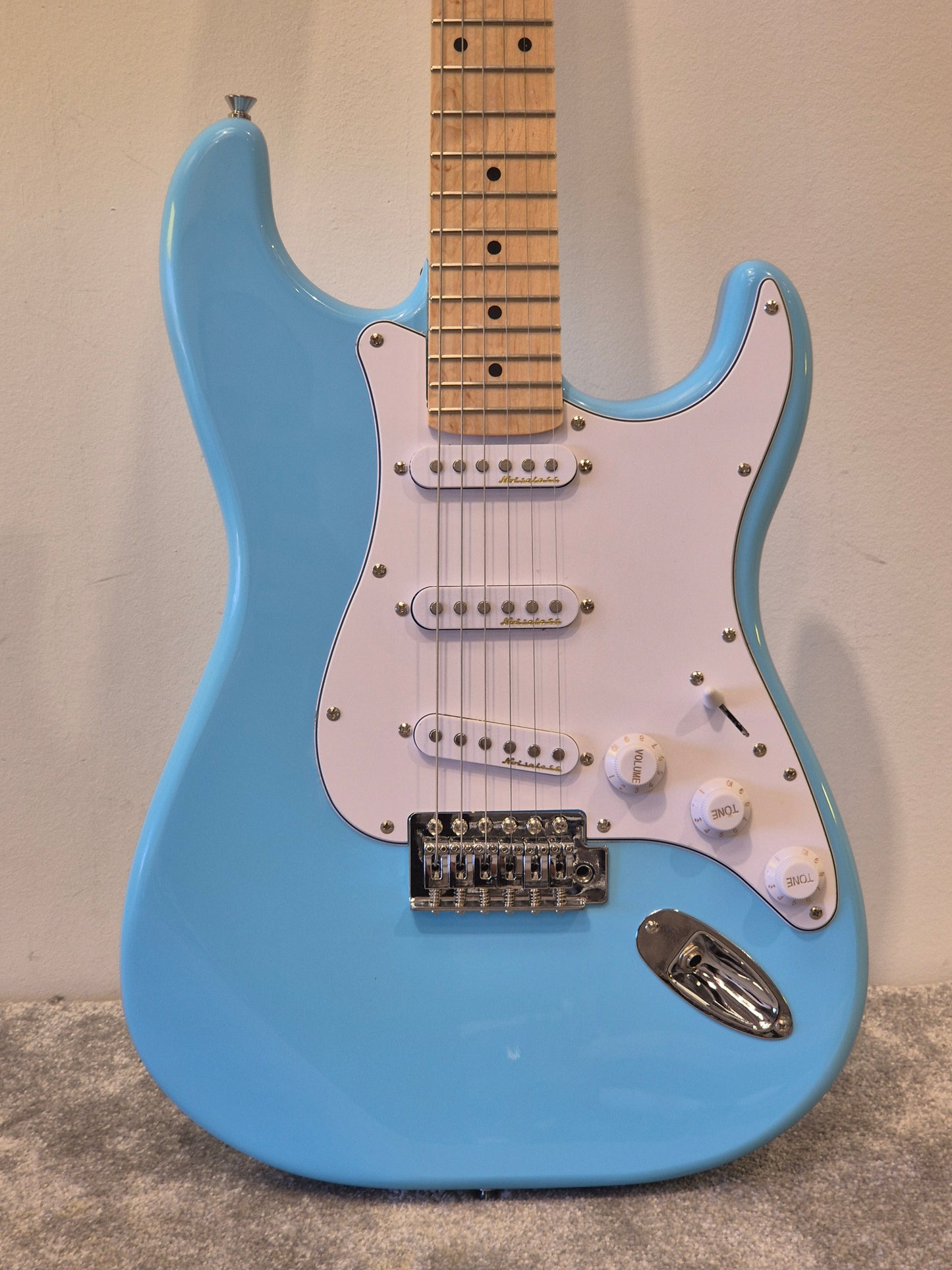 Stratocaster Style Electric Guitar in Sky Blue - Excellent