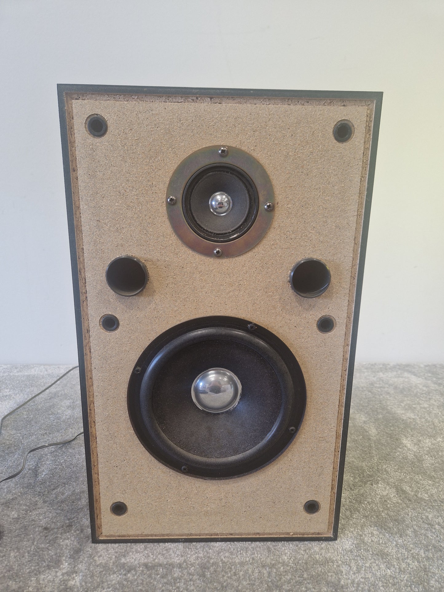 Akai SR-UM512 2-Way Speakers - Pair Black - Good