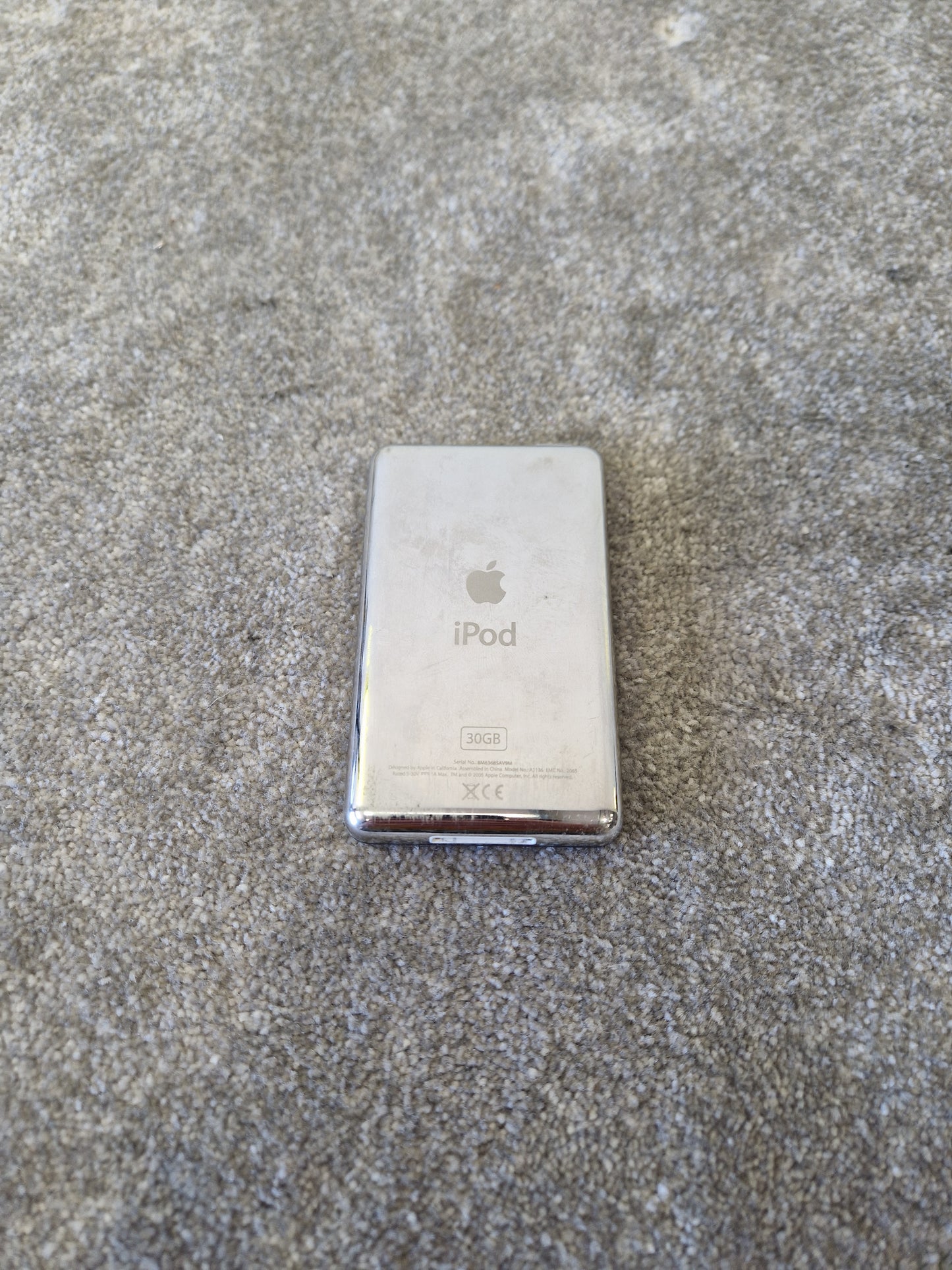 Apple iPod Classic 30GB – Video Playback, Click Wheel, Color Display, Vintage MP3 Player - Spares or Repair