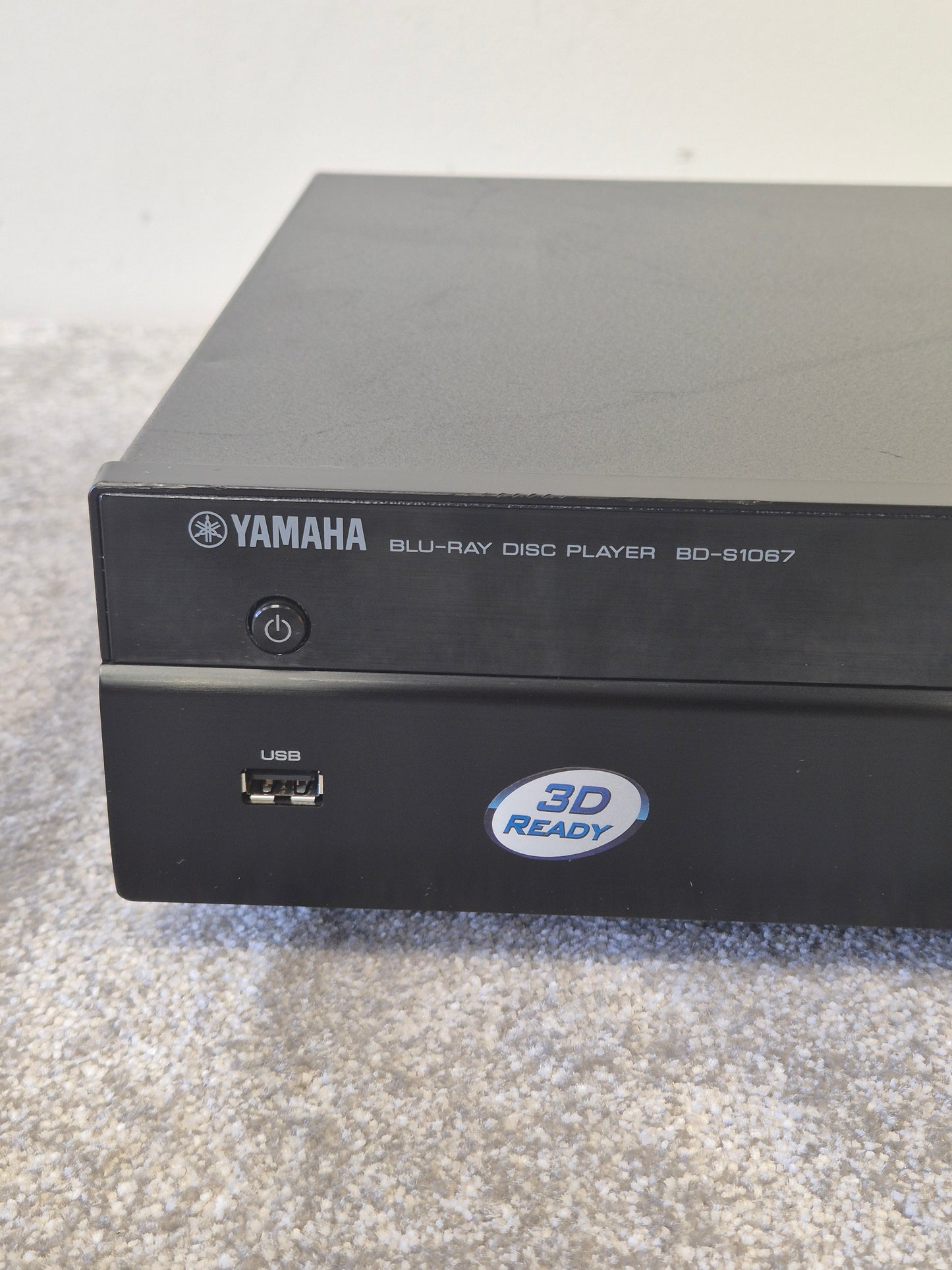 Yamaha BD-S1067 Blu-Ray Player – Full HD 1080p, HDMI (Spares or Repair)