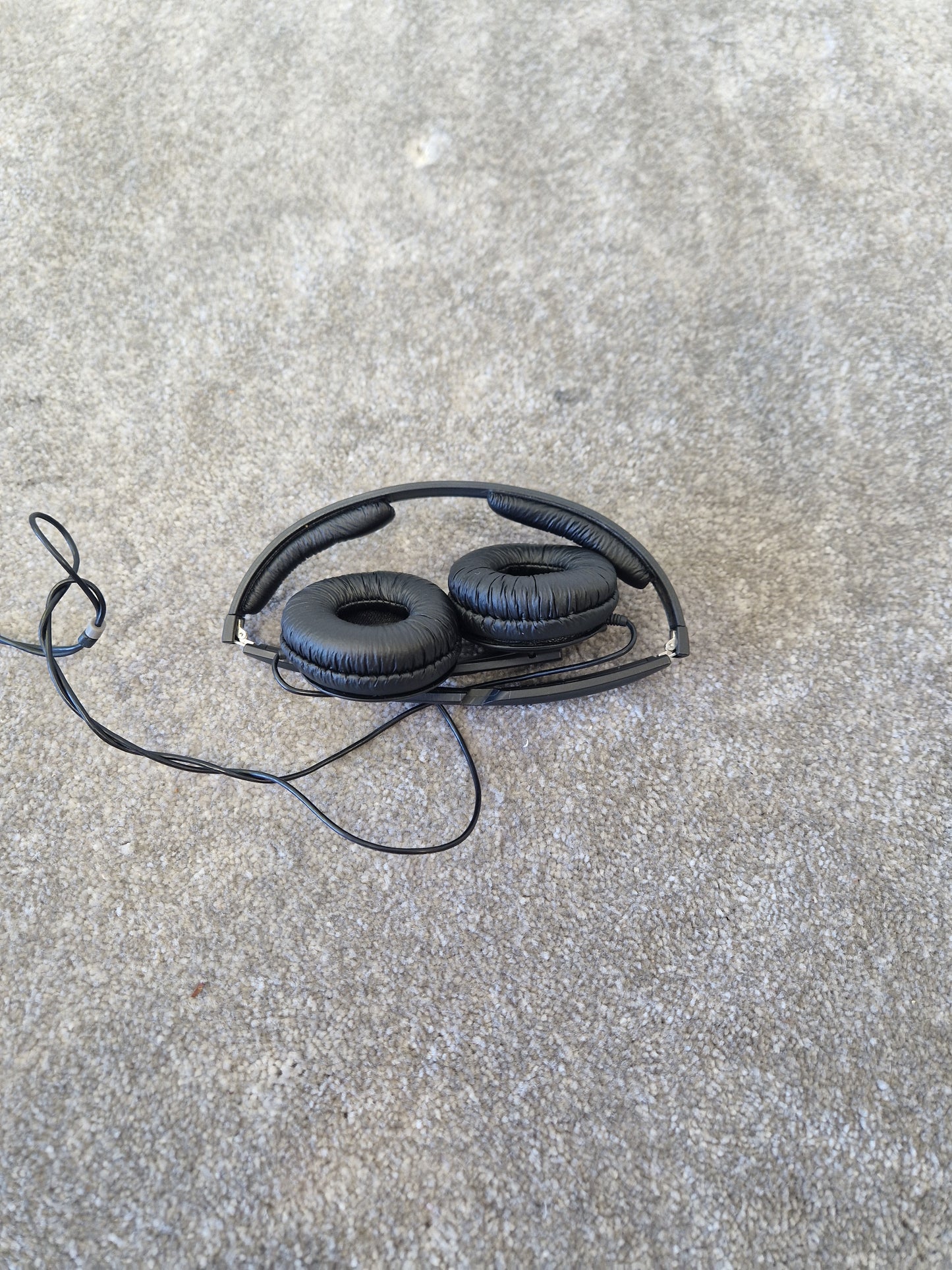 Sennheiser PXC 250 NoiseGard Headphones – Folding On-Ear Design, Active Noise Cancelling - Good