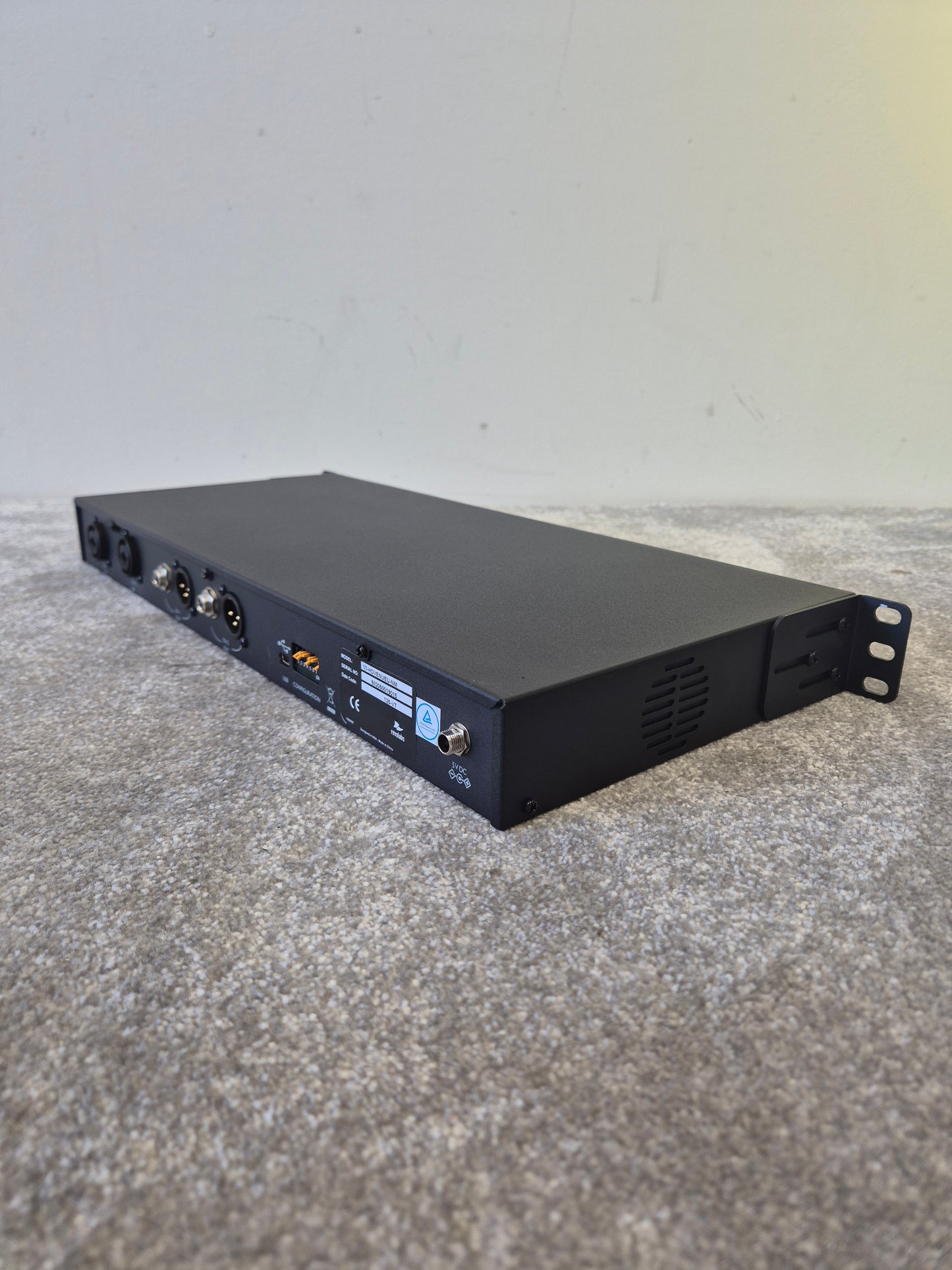 Revolabs HD Venue - Wireless Microphone System – Excellent
