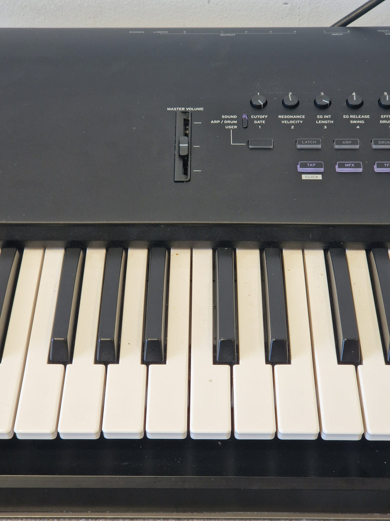 Korg NAUTILUS73 Workstation Synthesizer - 73-Key JP Black Edition - Very Good w/ Original box - image 4