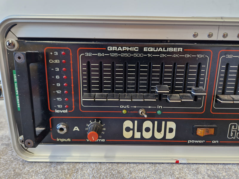 Cloud GS 3002 Graphic Equaliser & Power Amplifier - Rackmount Unit - Very Good in Gator Hard Case - image 4