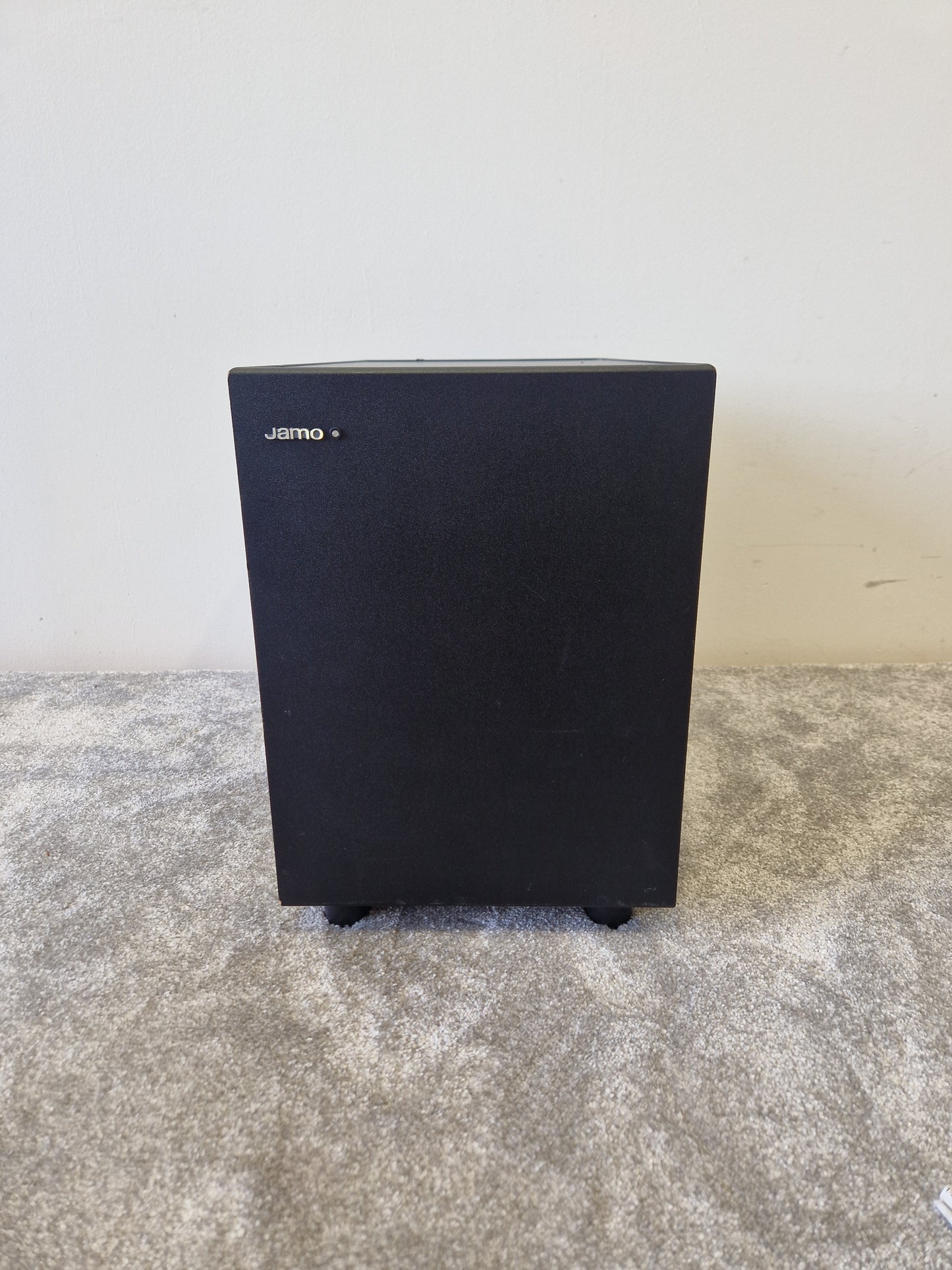 Jamo A102 HCS 5.1 Speaker Package – 4x Satellites, A10C Centre & Sub 200 Subwoofer - Very Good