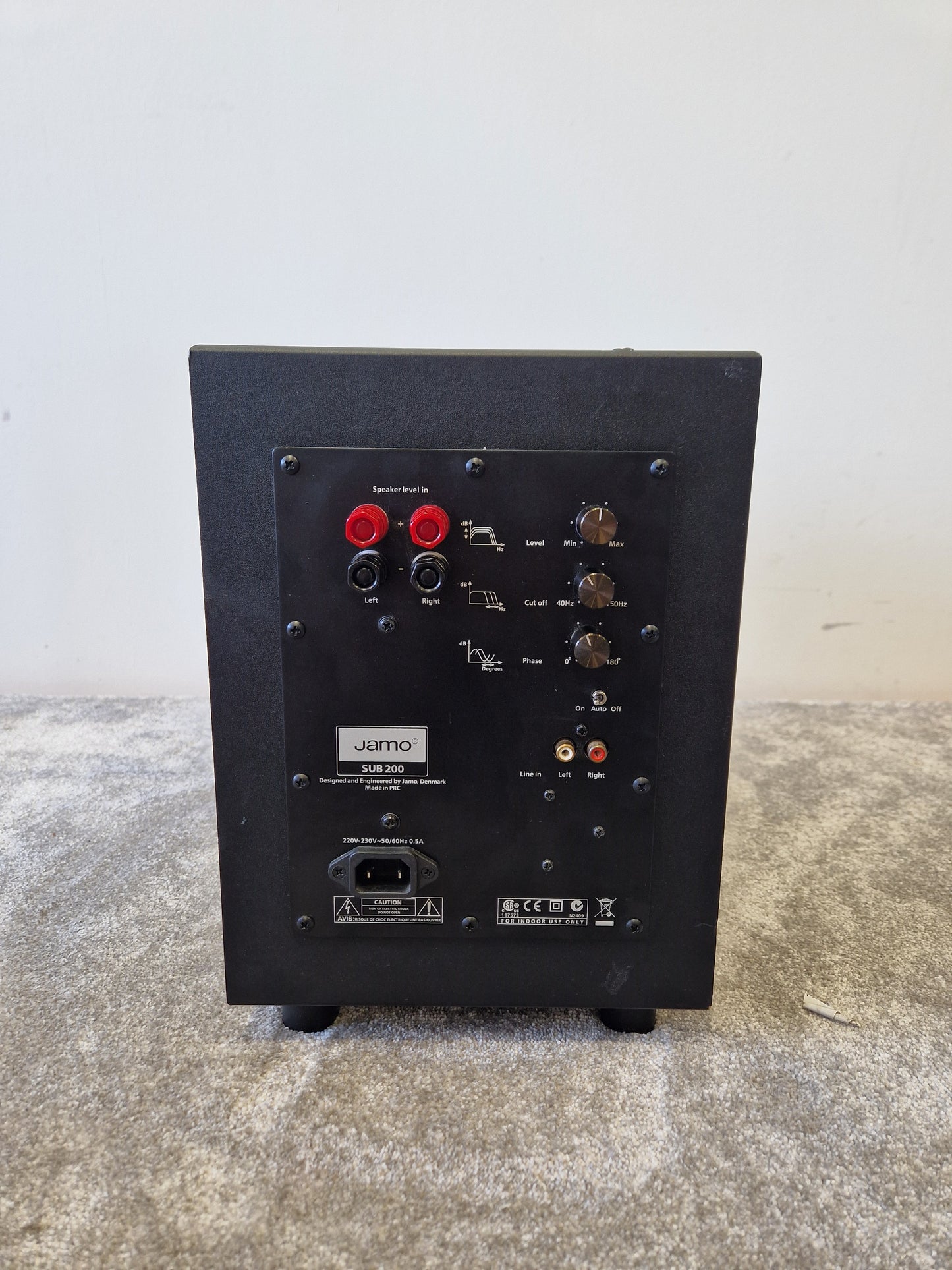 Jamo A102 HCS 5.1 Speaker Package – 4x Satellites, A10C Centre & Sub 200 Subwoofer - Very Good