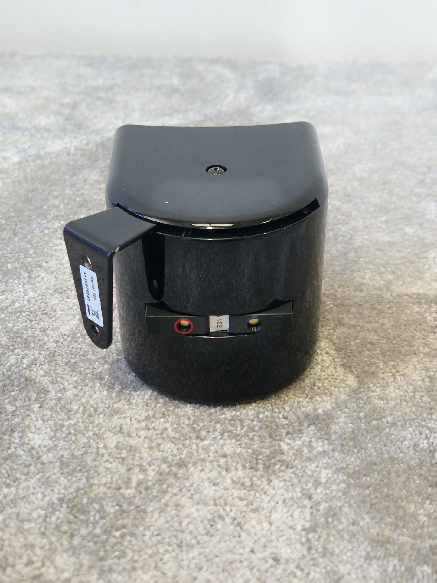 Jamo A102 HCS 5.1 Speaker Package – 4x Satellites, A10C Centre & Sub 200 Subwoofer - Very Good