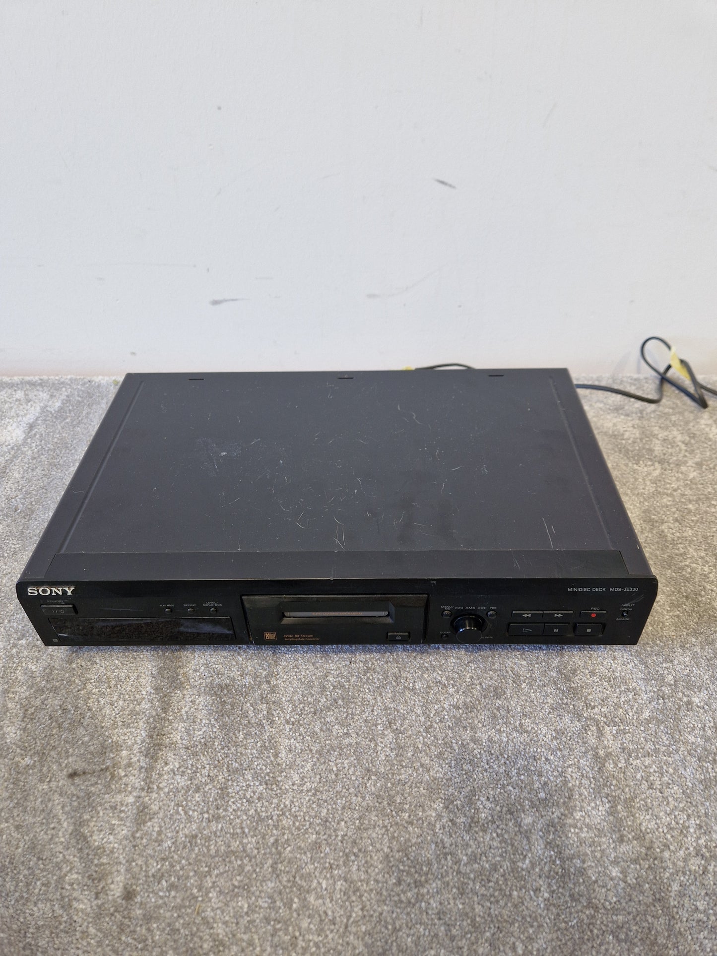 Sony MDS-JE330 MiniDisc Player – Portable Digital Audio Recorder w/ Remote Control - Spares or Repair