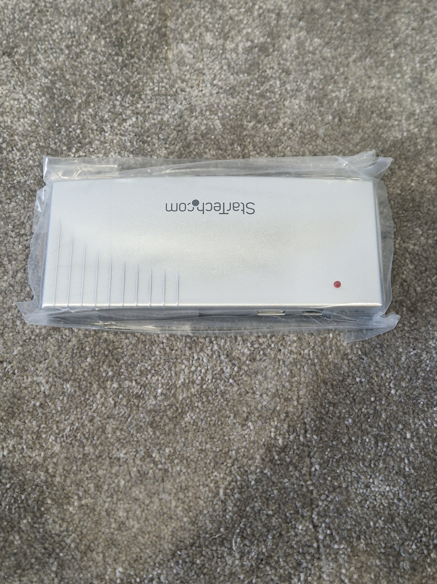 StarTech 4-Port USB 3.0 Hub – SuperSpeed 5Gbps, Plug & Play - New In Box