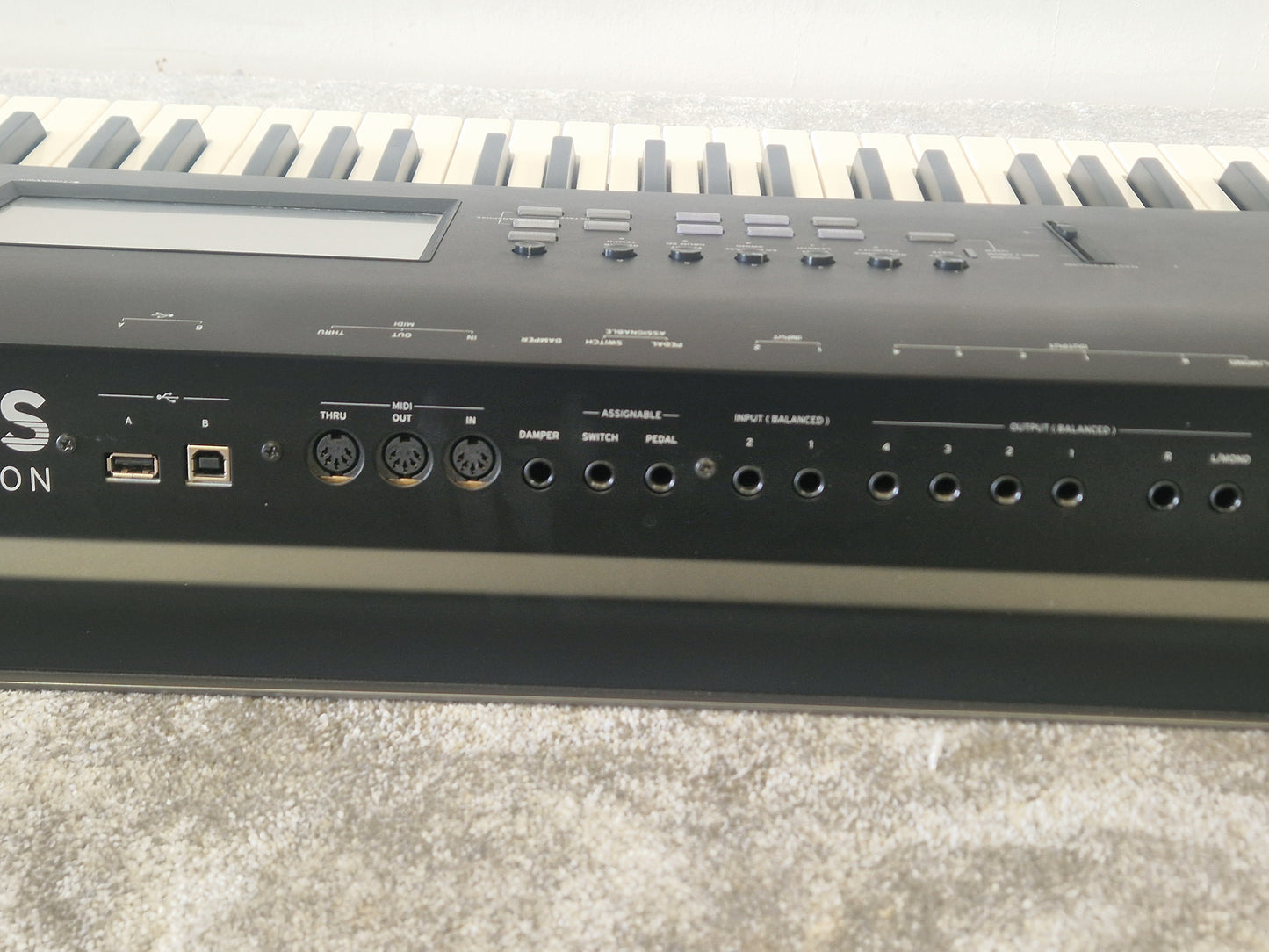 Korg NAUTILUS73 Workstation Synthesizer – 73-Key JP Black Edition - Excellent