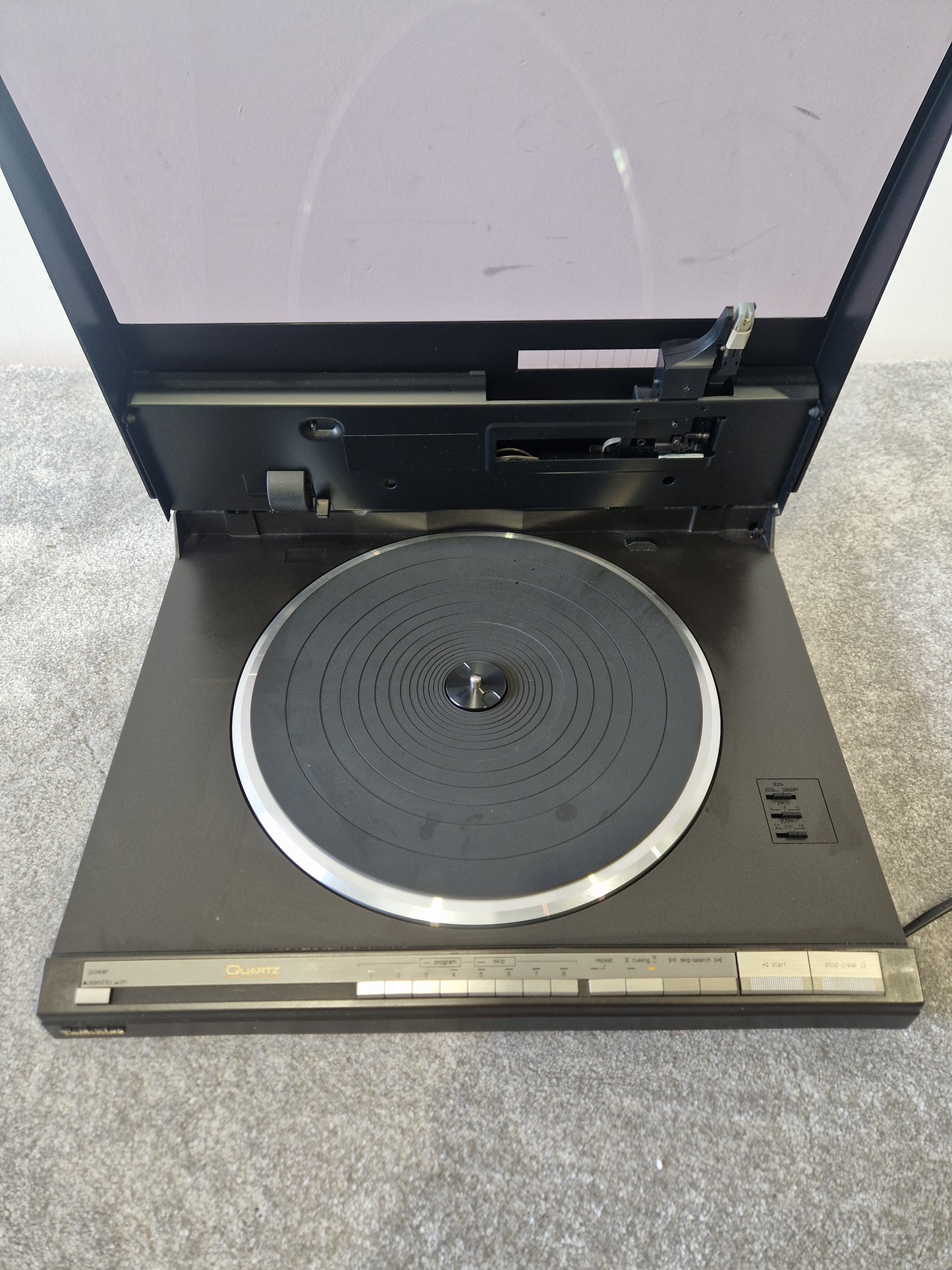 Technics SL-L3 Linear Tracking Turntable – Quartz Direct Drive, Fully Automatic - Excellent