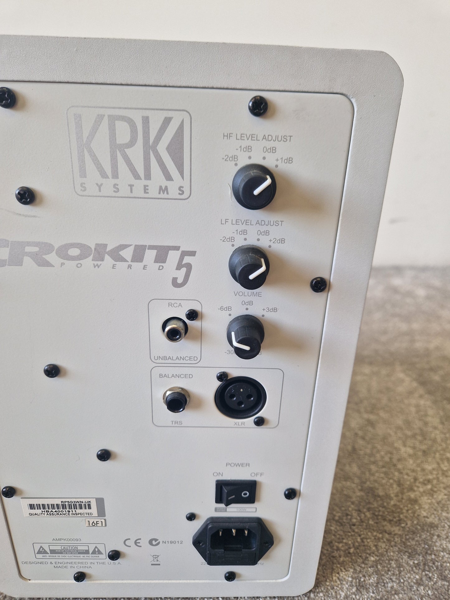 KRK Rokit 5 Powered Studio Monitor – 5" Woofer & Bi-Amp Design – Very Good