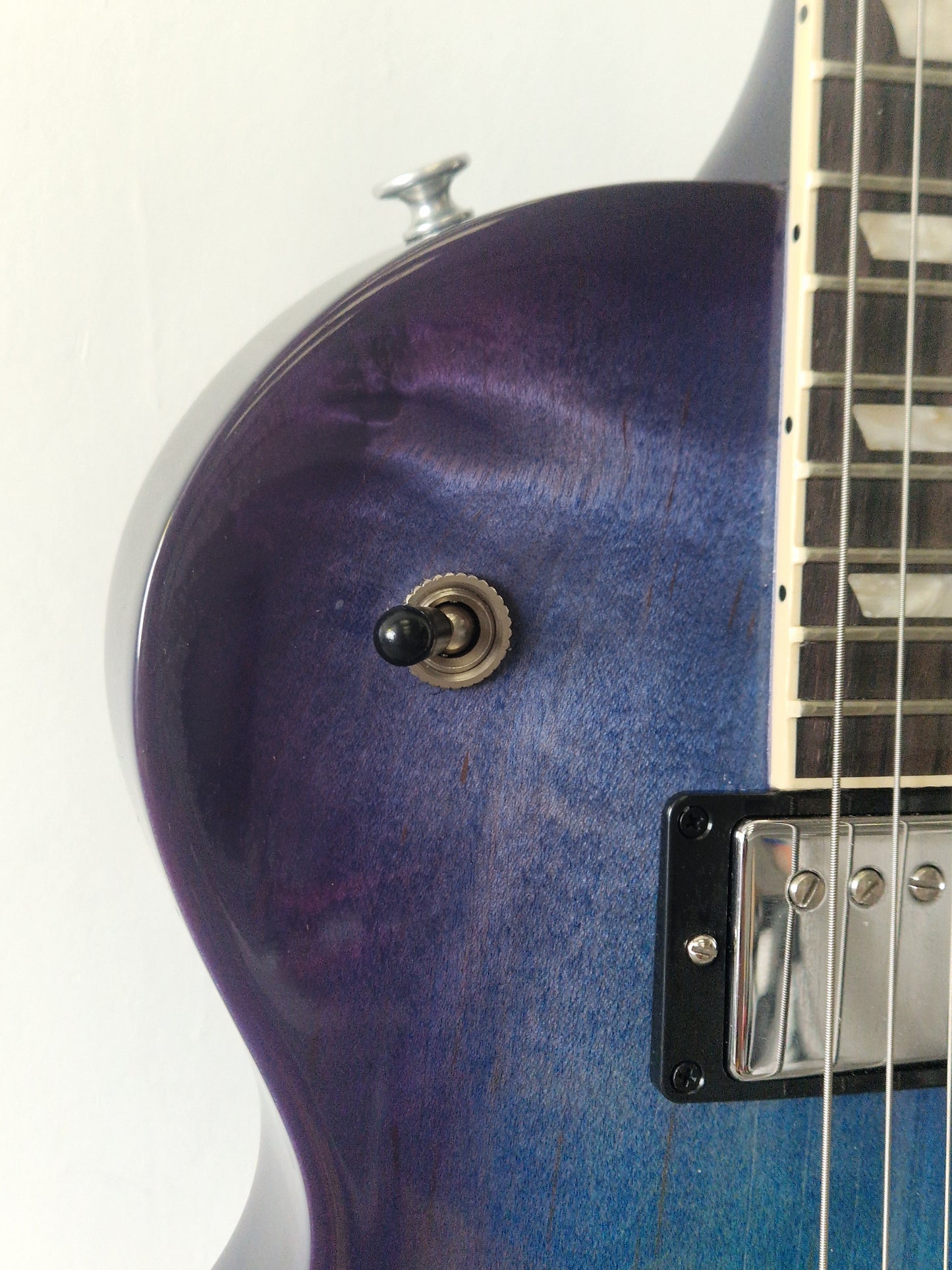 Gibson Les Paul Studio 2025 Blueberry Burst – Burstbucker Pickups – Excellent w/ Case