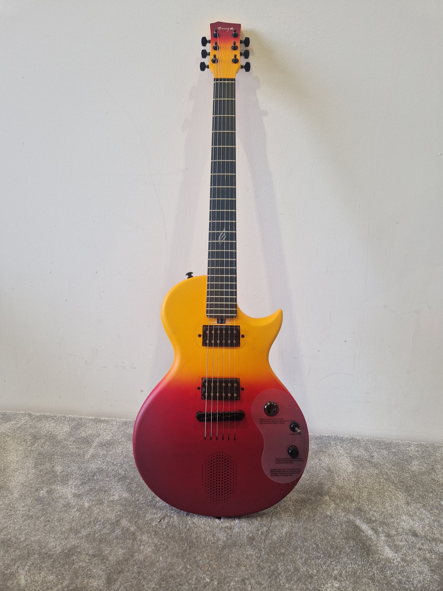 Enya Nova Go Sonic Smart Guitar– Carbon Fiber Build w/ Gig Bag – Very Good