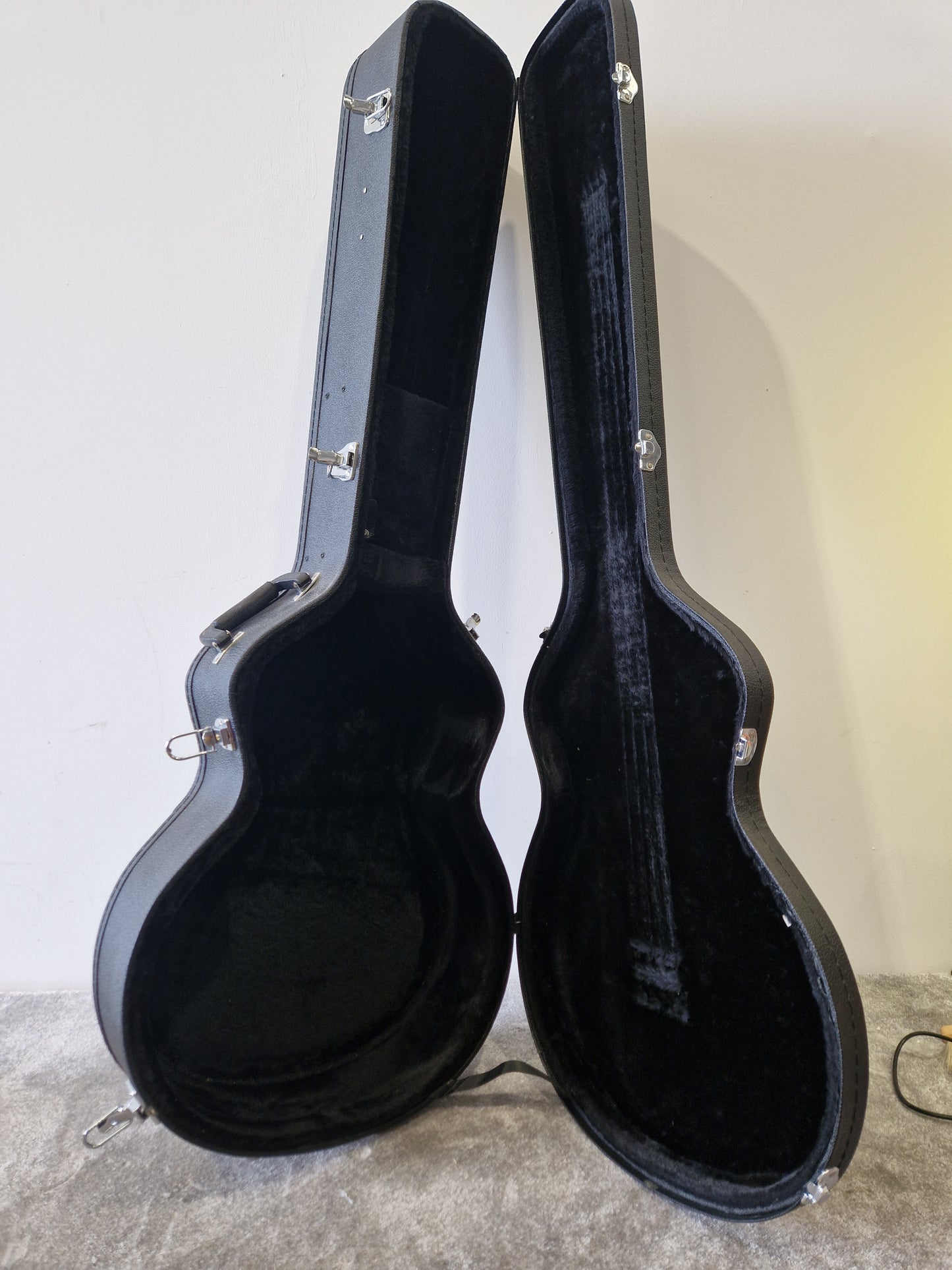 Takamine EG512C Acoustic Bass – Spruce Top & TK-40B Preamp – Excellent w/ Hard Case