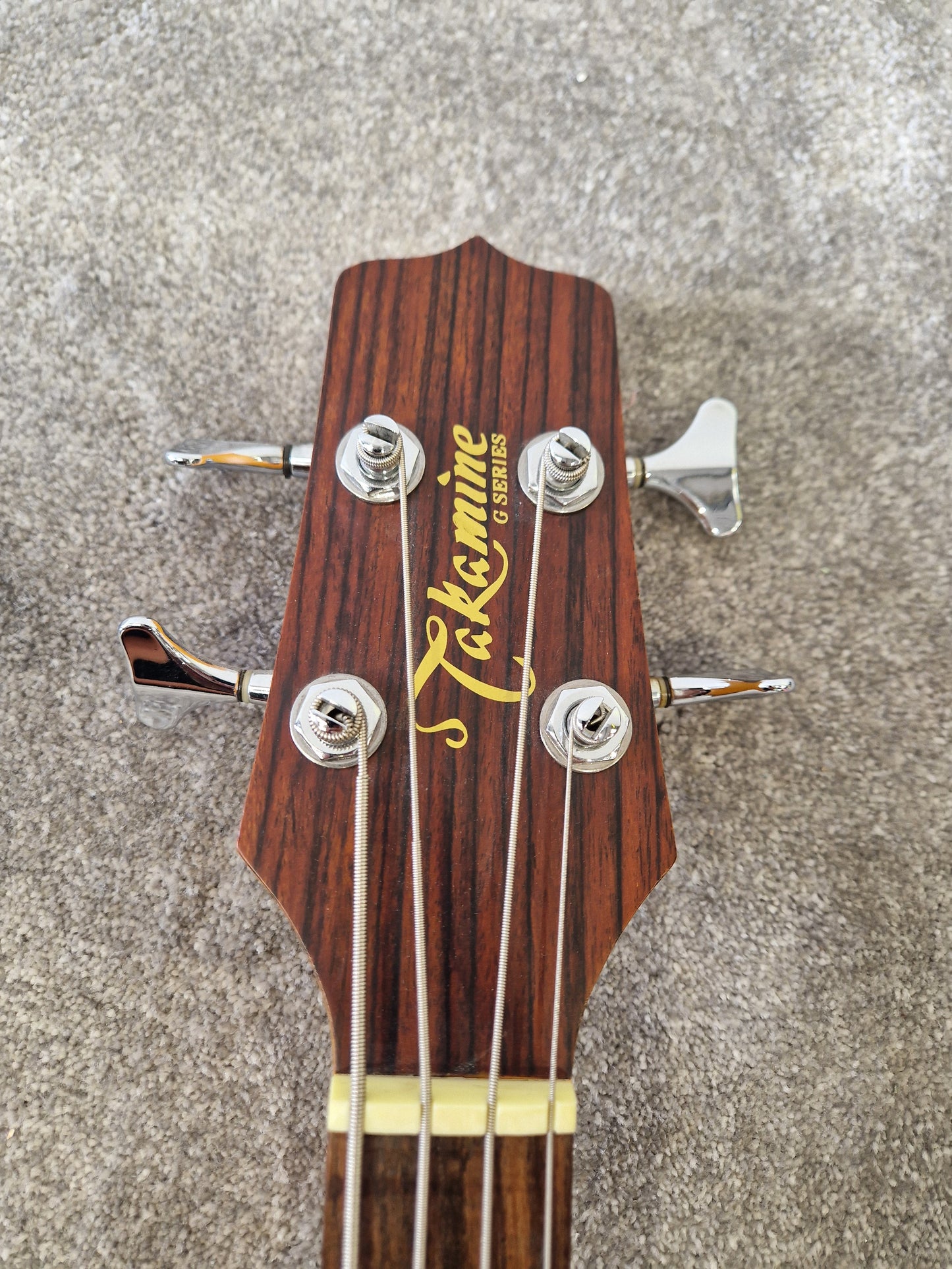 Takamine EG512C Acoustic Bass – Spruce Top & TK-40B Preamp – Excellent w/ Hard Case