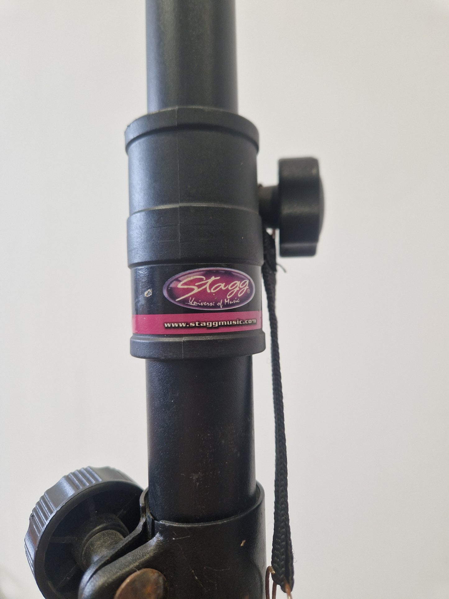 Stagg Speaker Stand Tripod Pair – Adjustable Height – Good