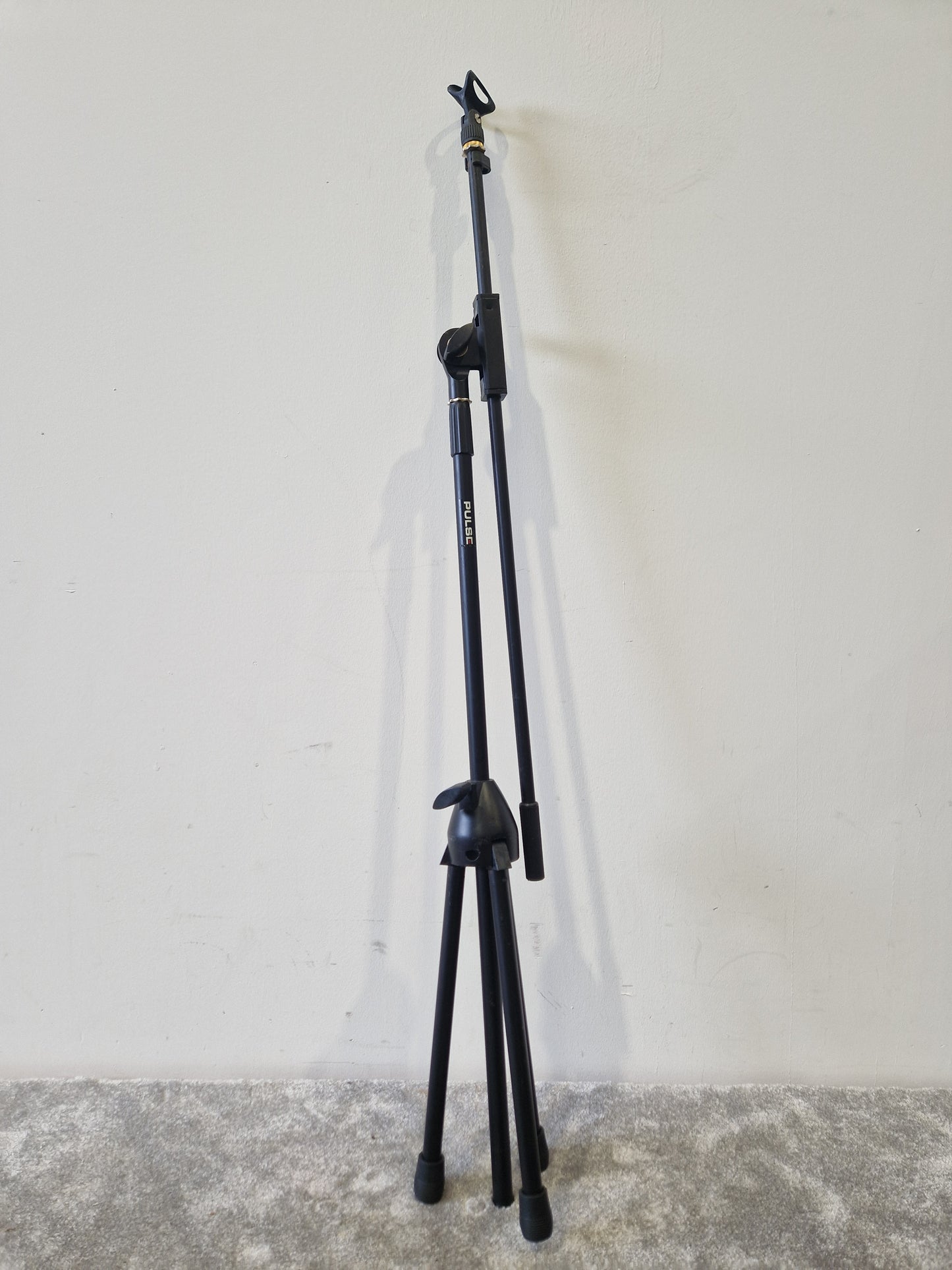 Pulse Microphone stands Set of 4 – Very Good - w/ Gig Bag