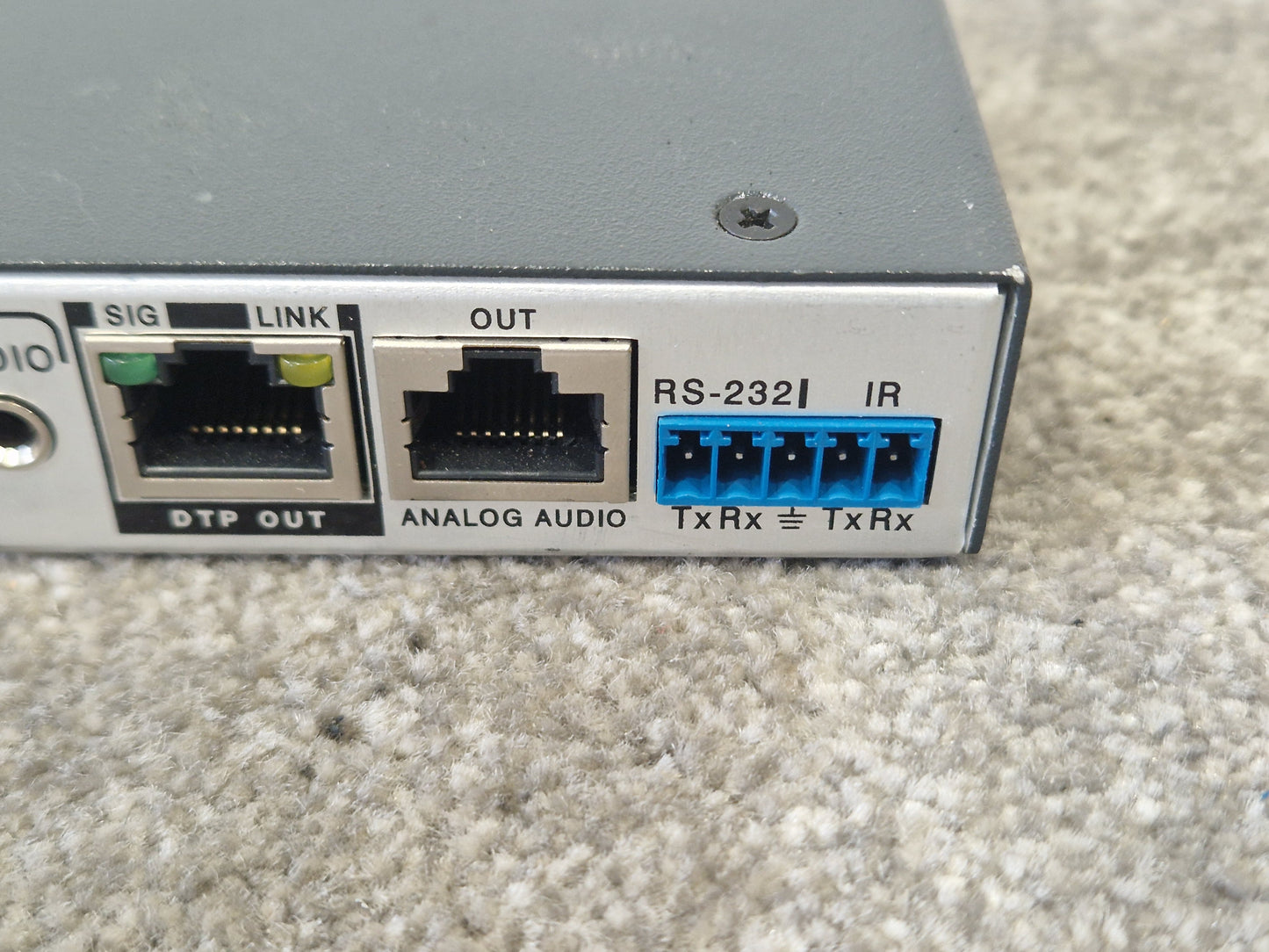 Extron VSW 2VGA A – 2x1 VGA Video Switcher – Good