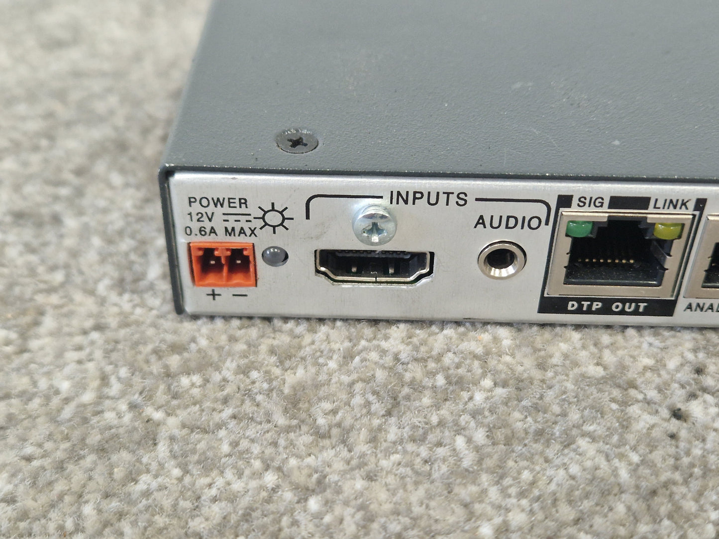 Extron VSW 2VGA A – 2x1 VGA Video Switcher – Good