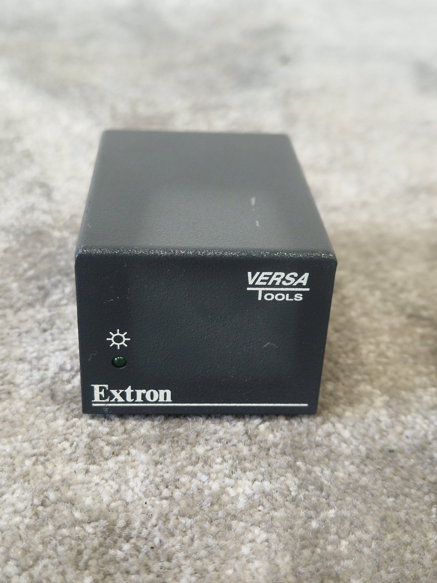 Extron YCV 100 S-Video to Composite Converter – Very Good