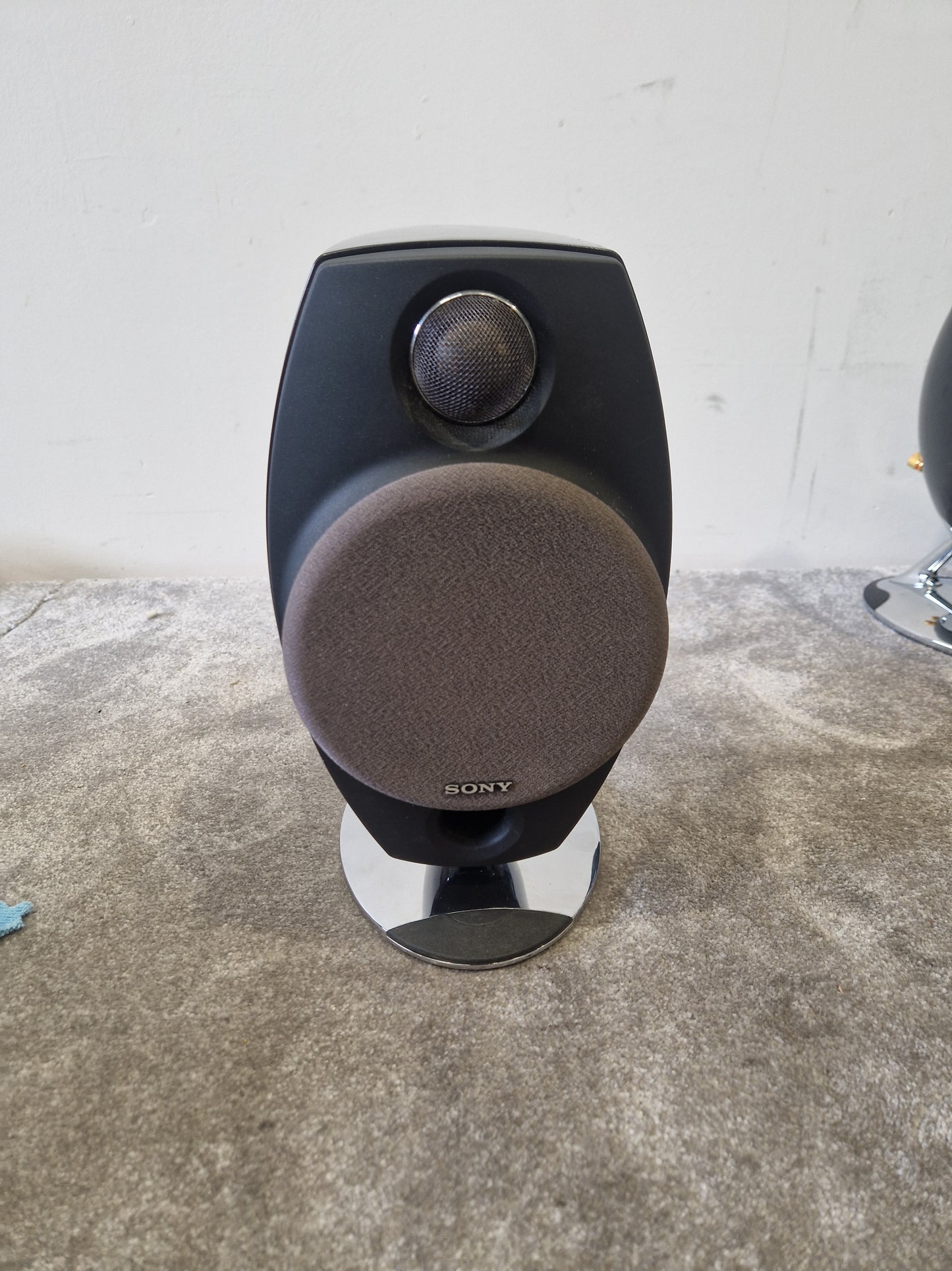 Sony SS-LA500ED And 4 Sony SS-LAC505ED Speaker Set – Aluminium Dome Tweeters- Very Good