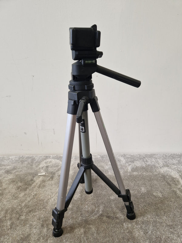 Miranda Titan Camera/Phone Tripod – Adjustable Height – Universal Mount – Excellent