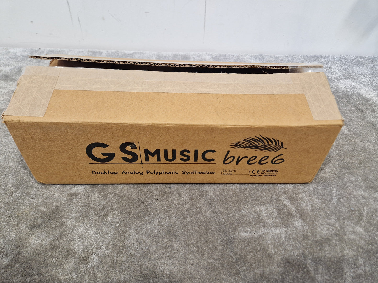 GS Music Bree6 Desktop Synthesizer – Analog Signal Path – 6-Voice Polyphony – Open Box New