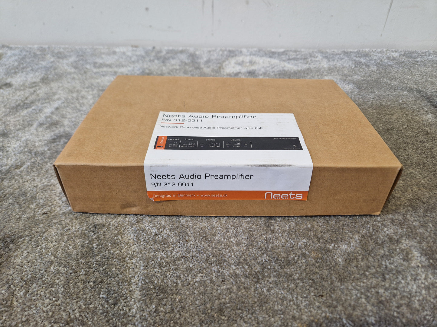 Neets Audio Preamplifier P/N 312-0011 – Compact AV Control – Excellent w/ Original Box