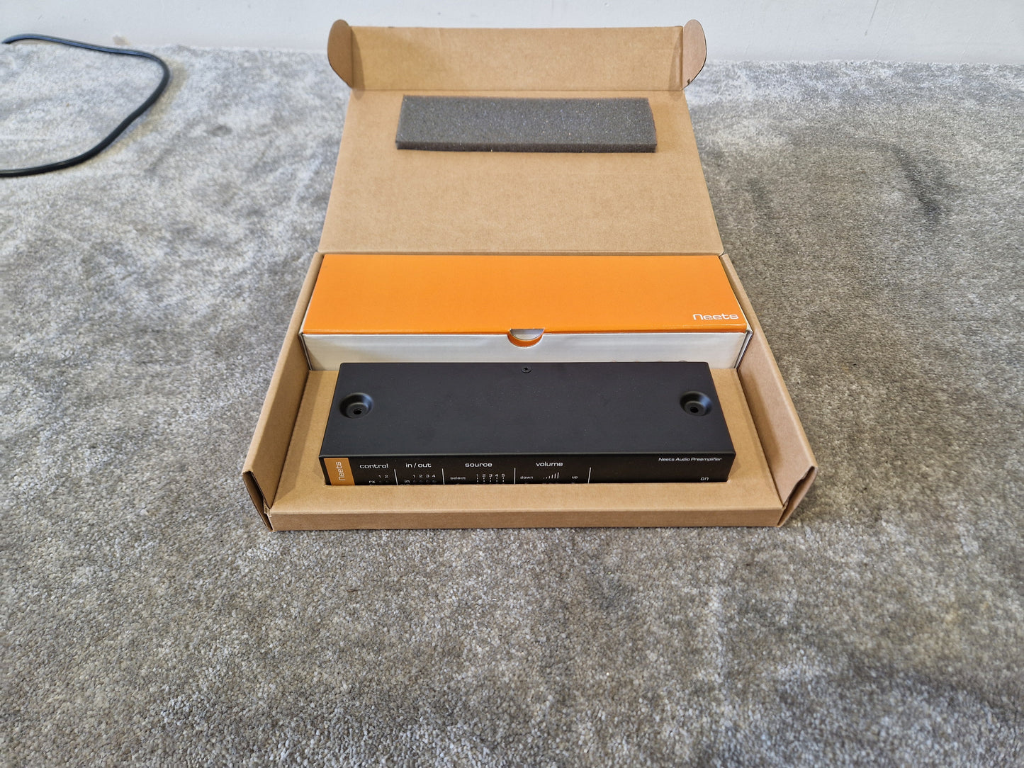 Neets Audio Preamplifier P/N 312-0011 – Compact AV Control – Excellent w/ Original Box