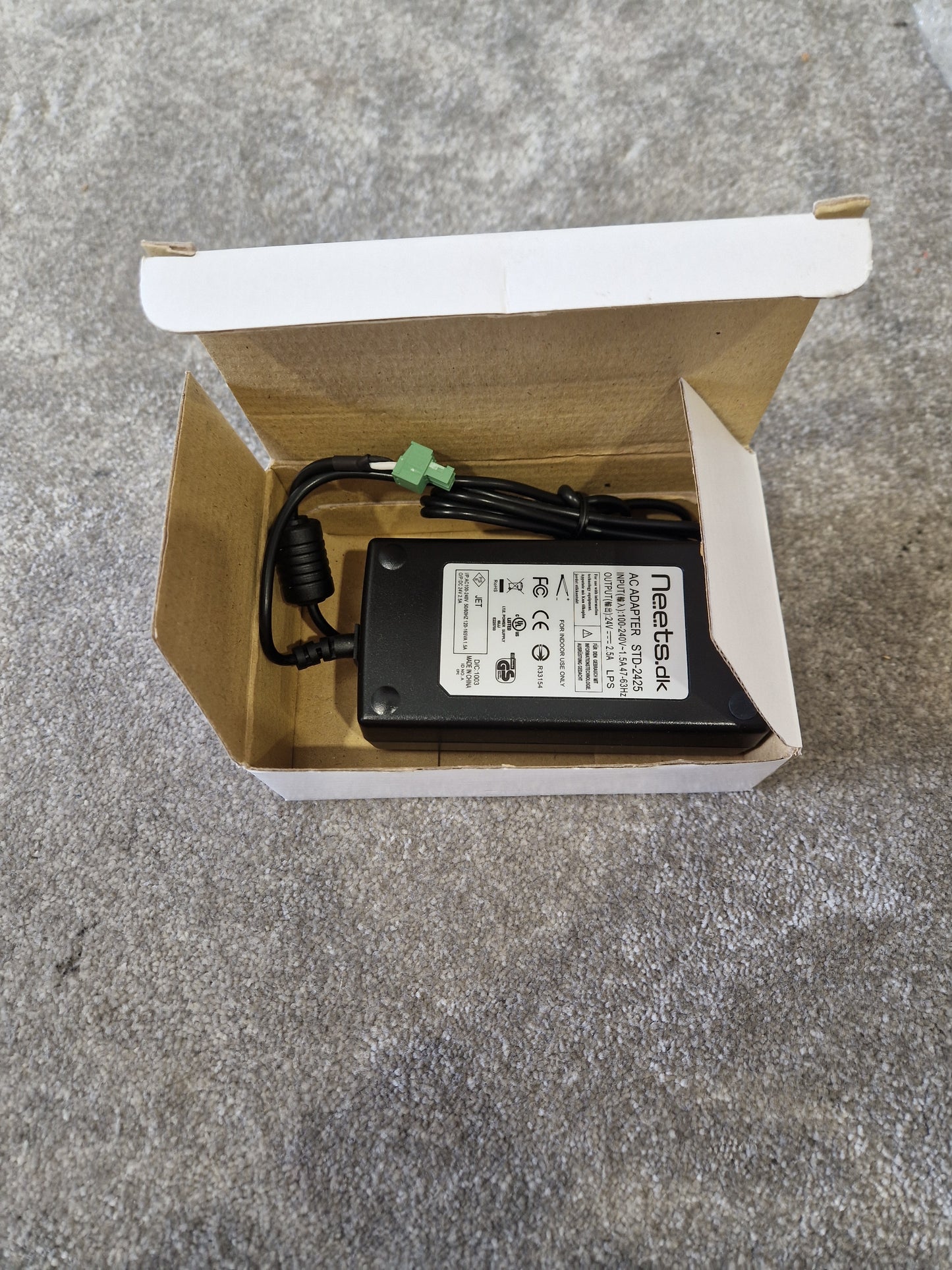 Neets Audio Amplifier Version 2 – Compact AV Control – STD-2425 AC Adapter – Excellent