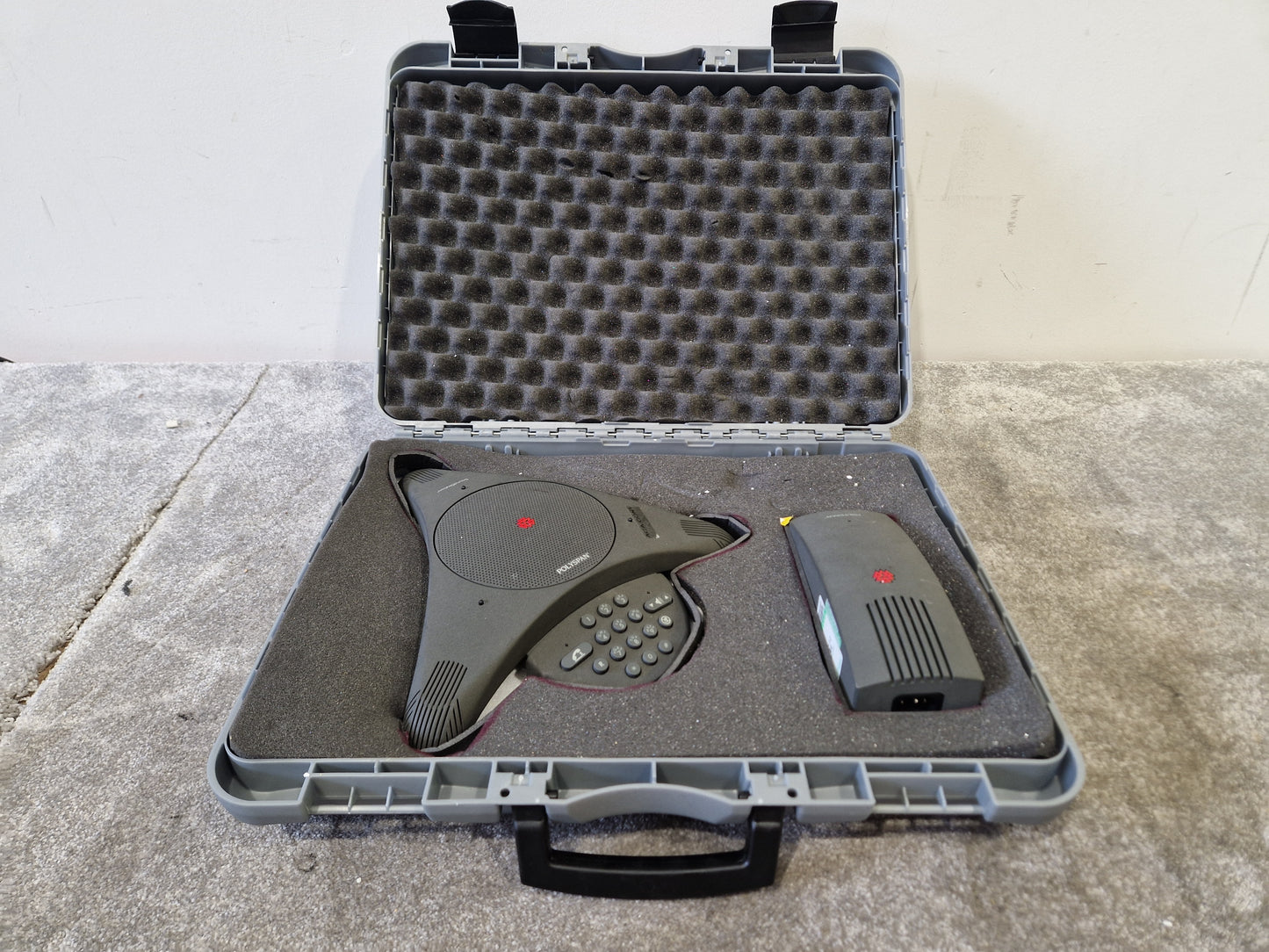 Polyspan Soundstudio Conference Phone System – Very Good w/ Hard Case