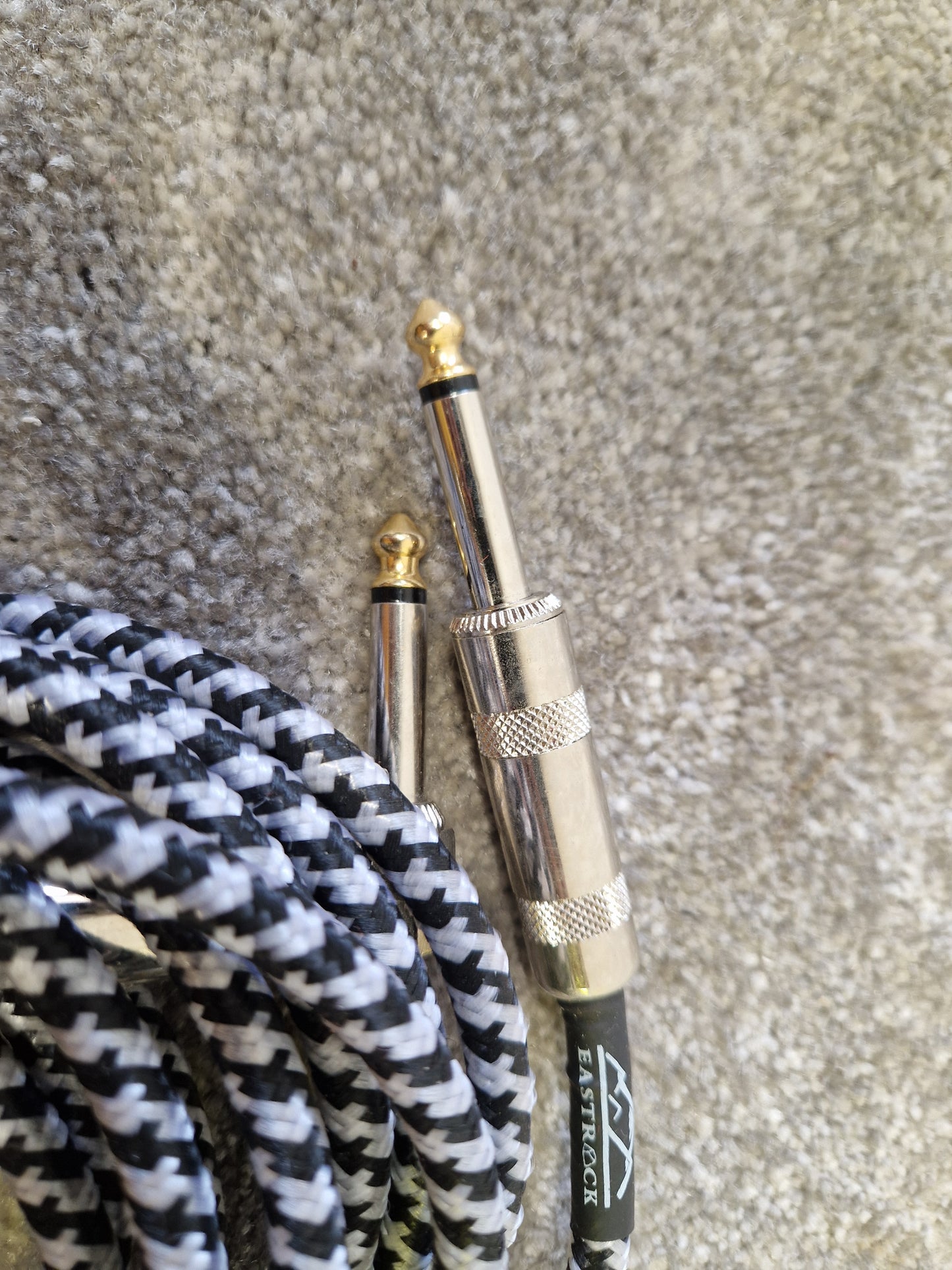 EastRock Guitar Cable 5m – Durable Braided Shielding – Excellent