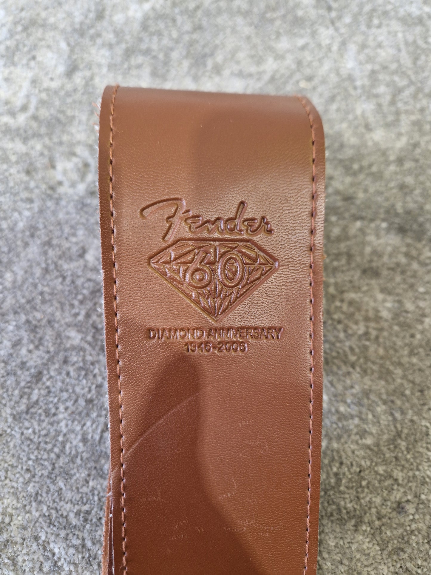 Fender 60th Diamond Anniversary Strap – Brown Leather – Excellent