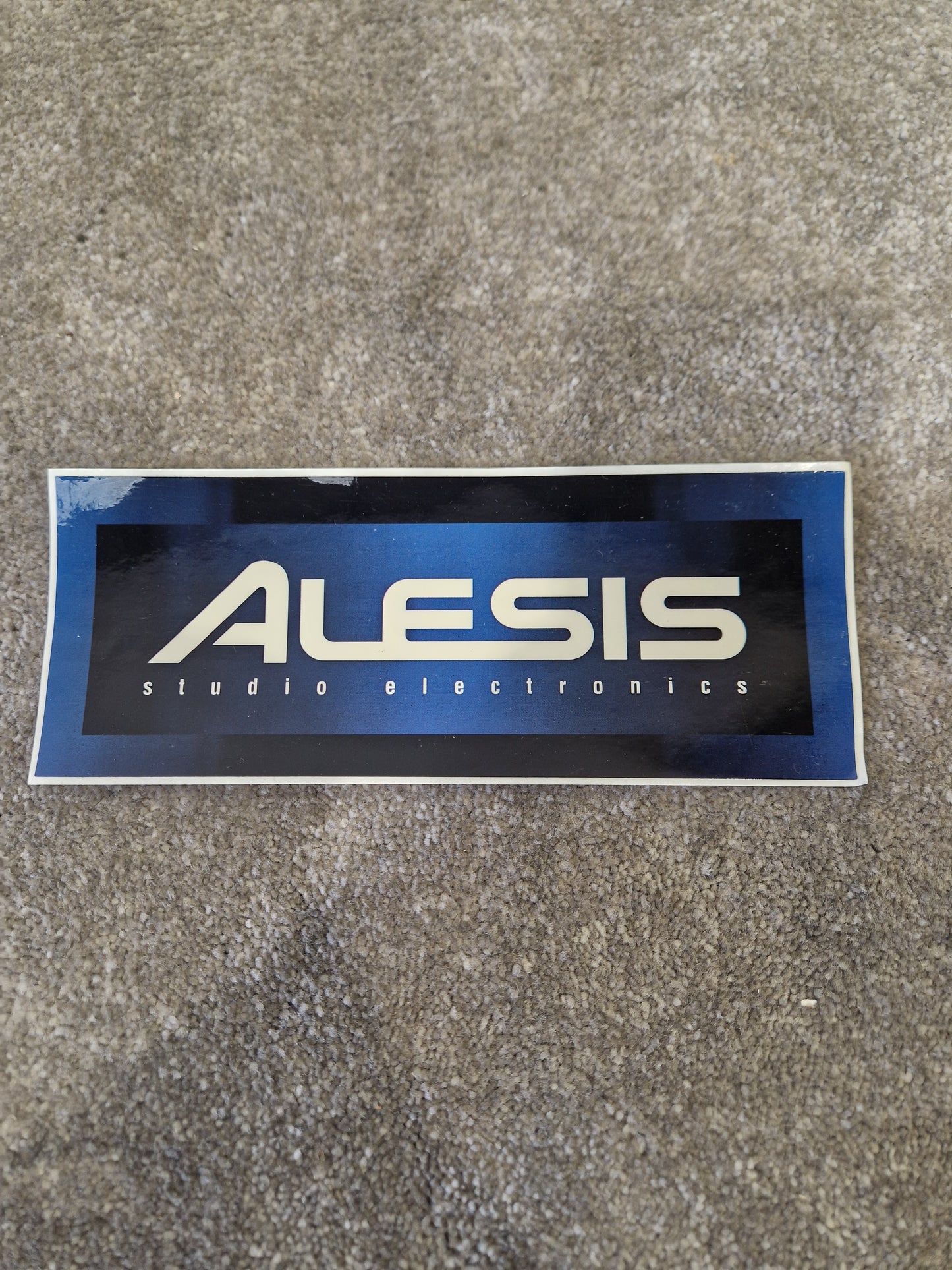 Alesis NanoSynth – 64-Voice Synth Module – Very Good, Scratched, w/ DVD-ROM