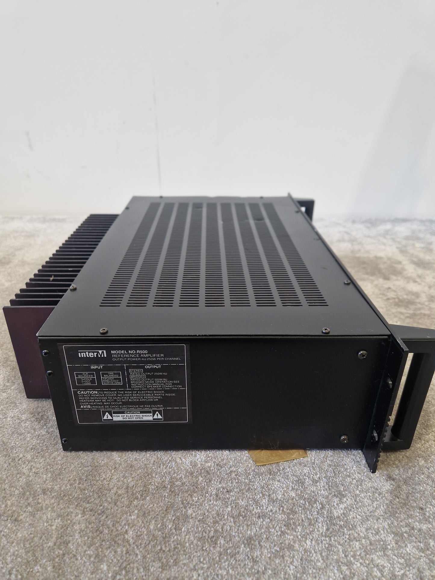 Inter-M R-500 – 2-Channel Reference Amplifier – 500W Output – Good
