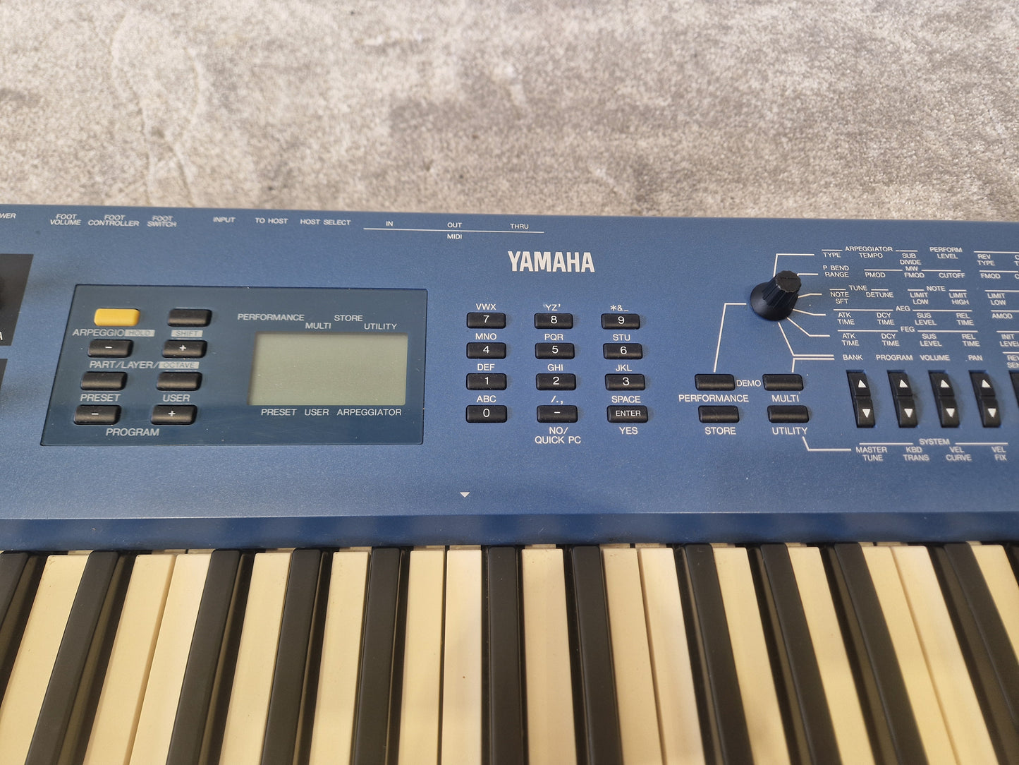 Yamaha CS1X - 61-Key Synthesizer 90s Era w/ Arpeggiator – Very Good