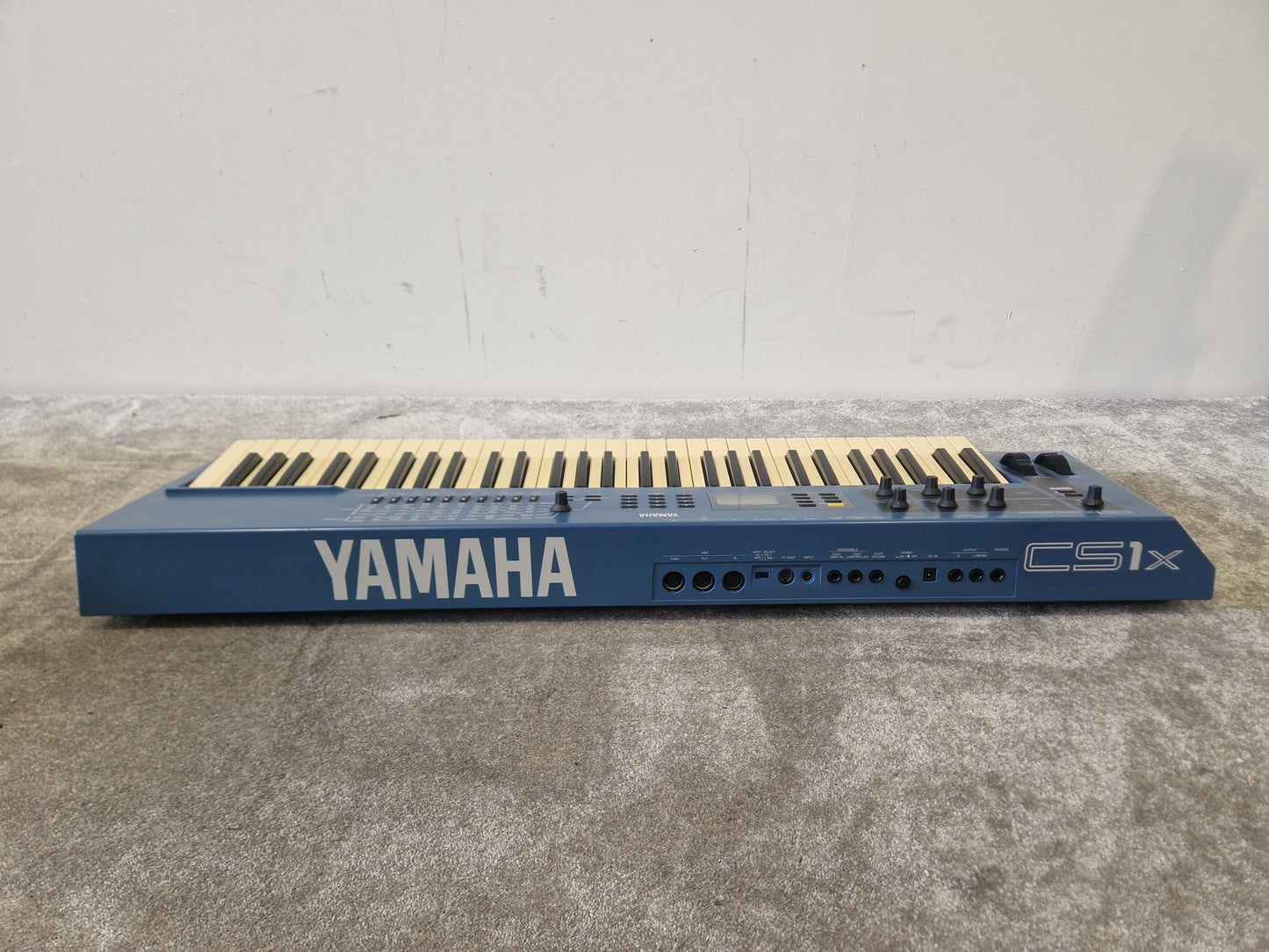 Yamaha CS1X - 61-Key Synthesizer 90s Era w/ Arpeggiator – Very Good