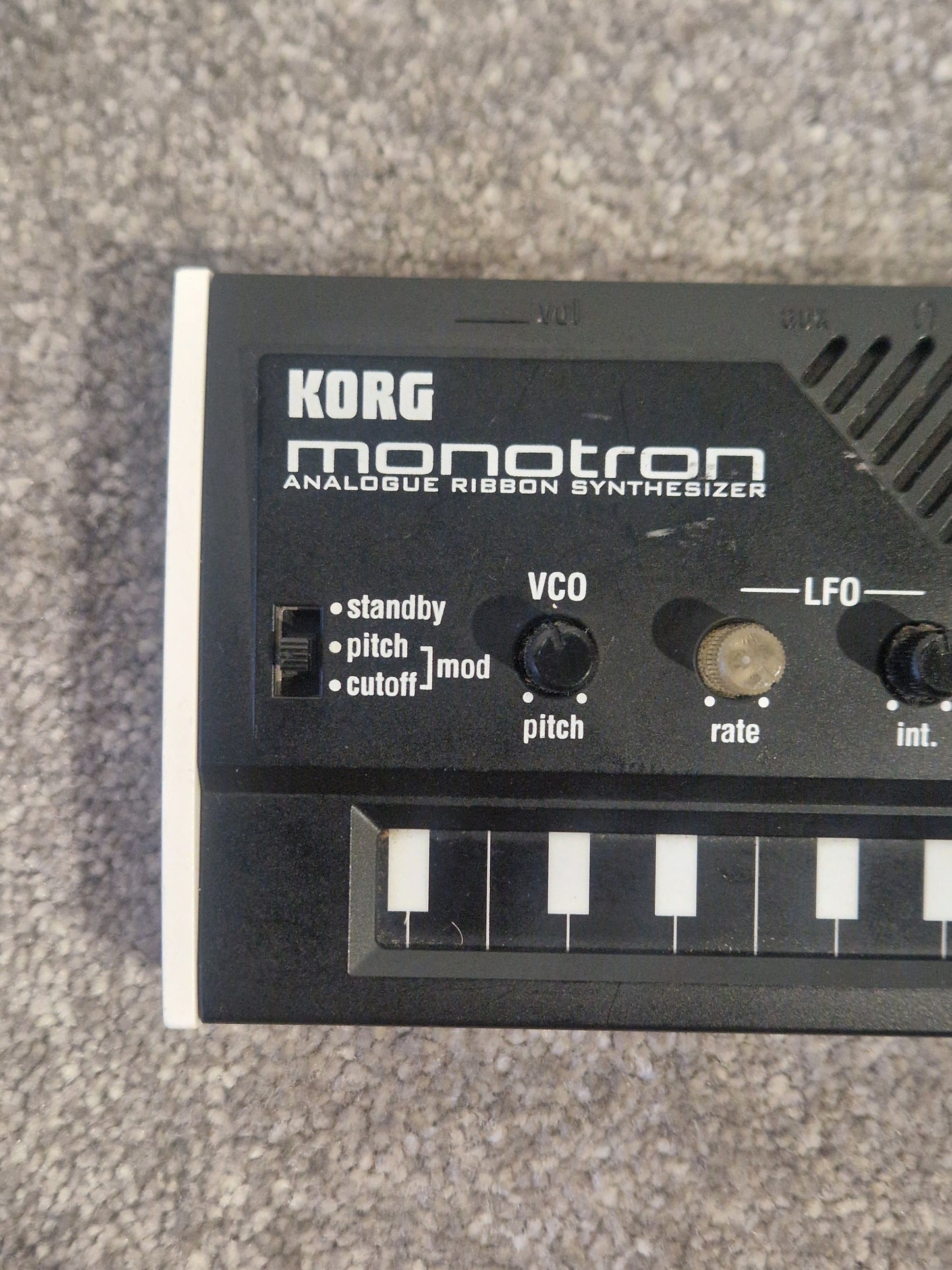 Korg Monotron – Ribbon Keyboard & MS-20 Filter – Very Good