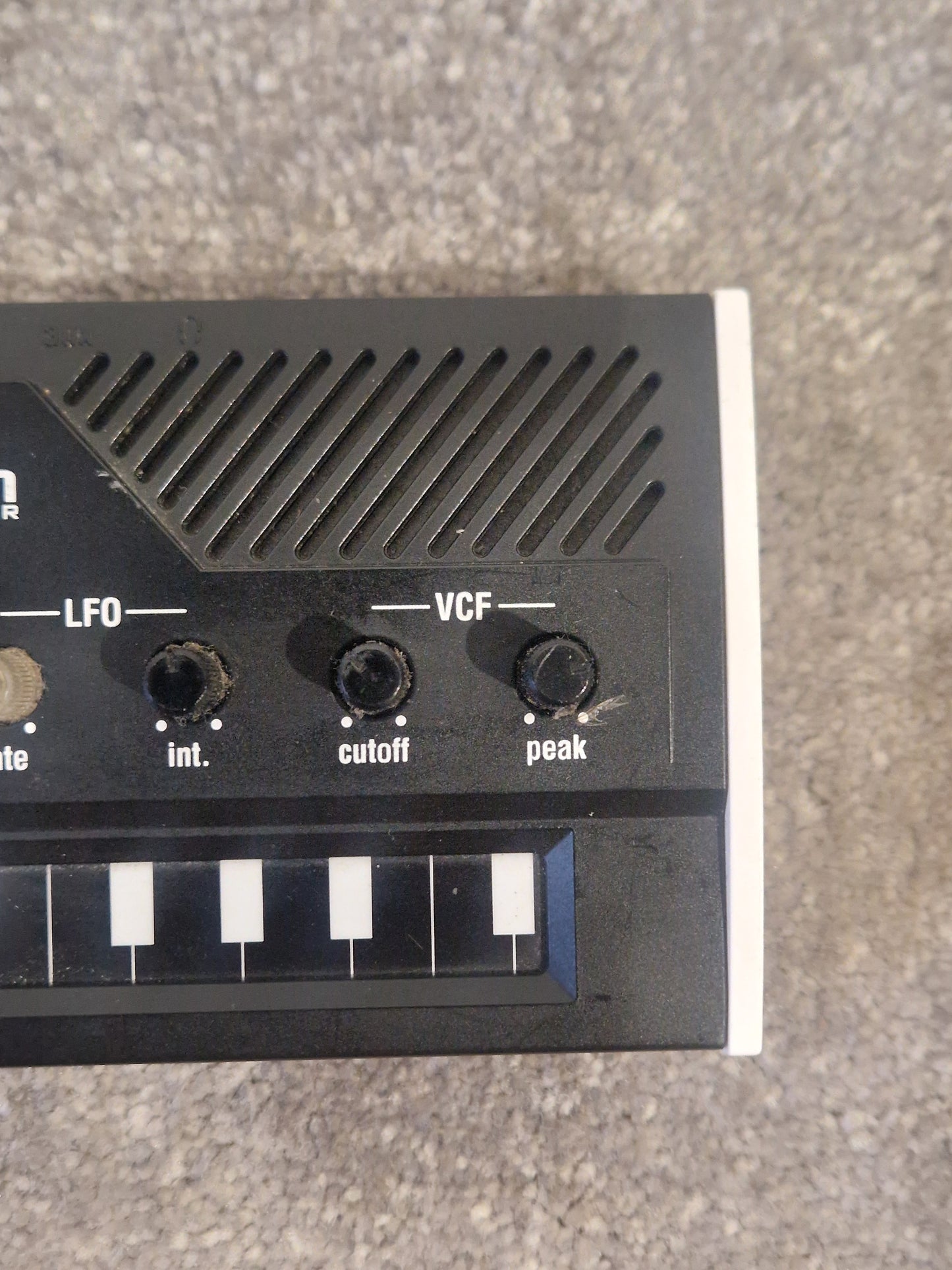 Korg Monotron – Ribbon Keyboard & MS-20 Filter – Very Good