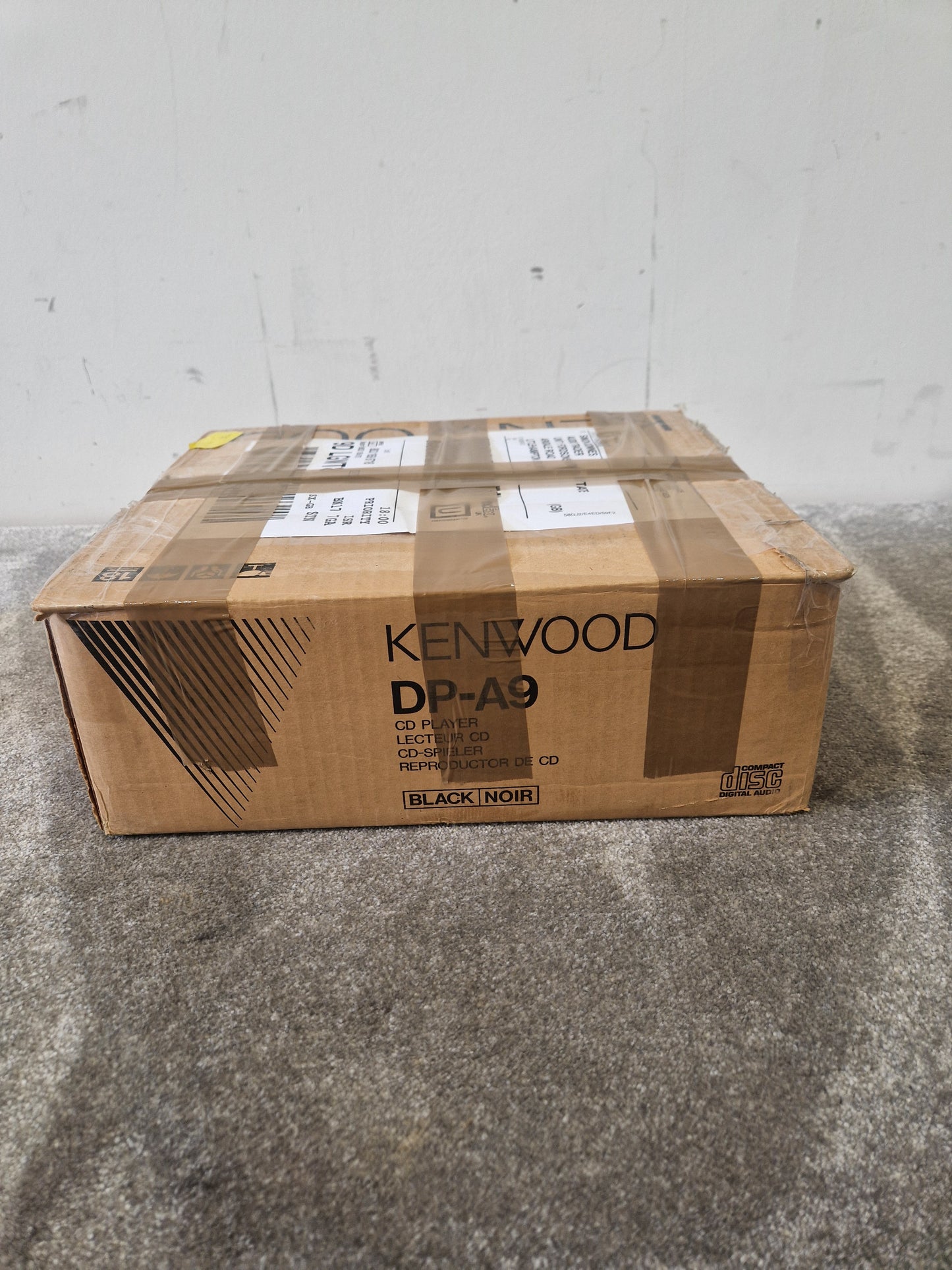 Kenwood DP-A9 – Compact CD Player – Very Good w/ Original Box