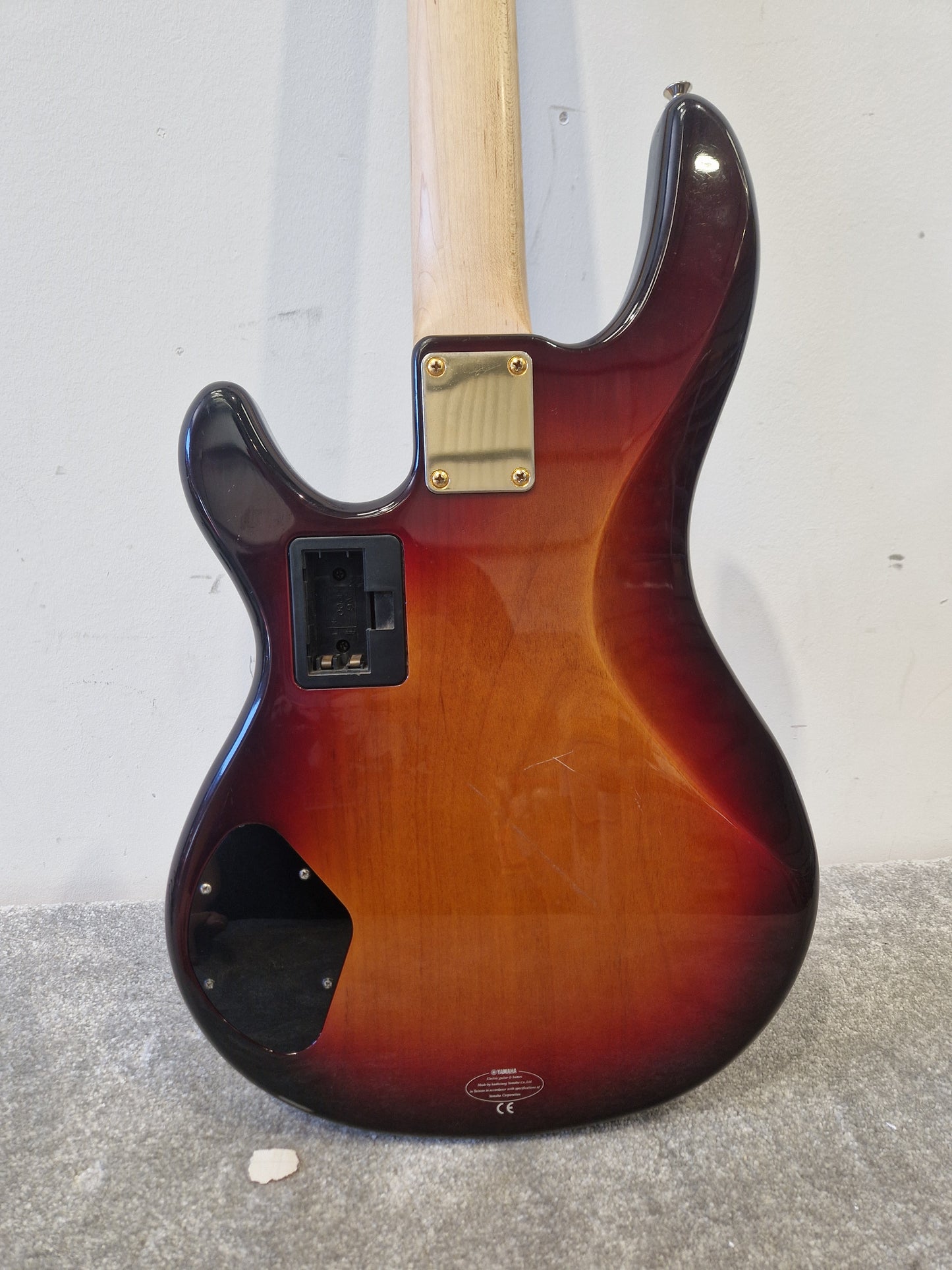 Yamaha BBG4S II – 4-String Active Bass Guitar – Very Good (Read Description)