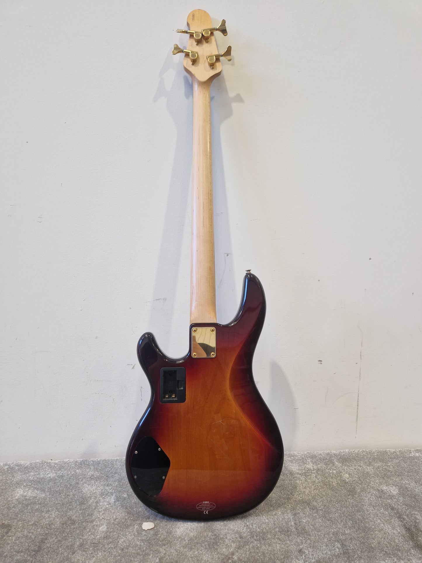 Yamaha BBG4S II – 4-String Active Bass Guitar – Very Good (Read Description)