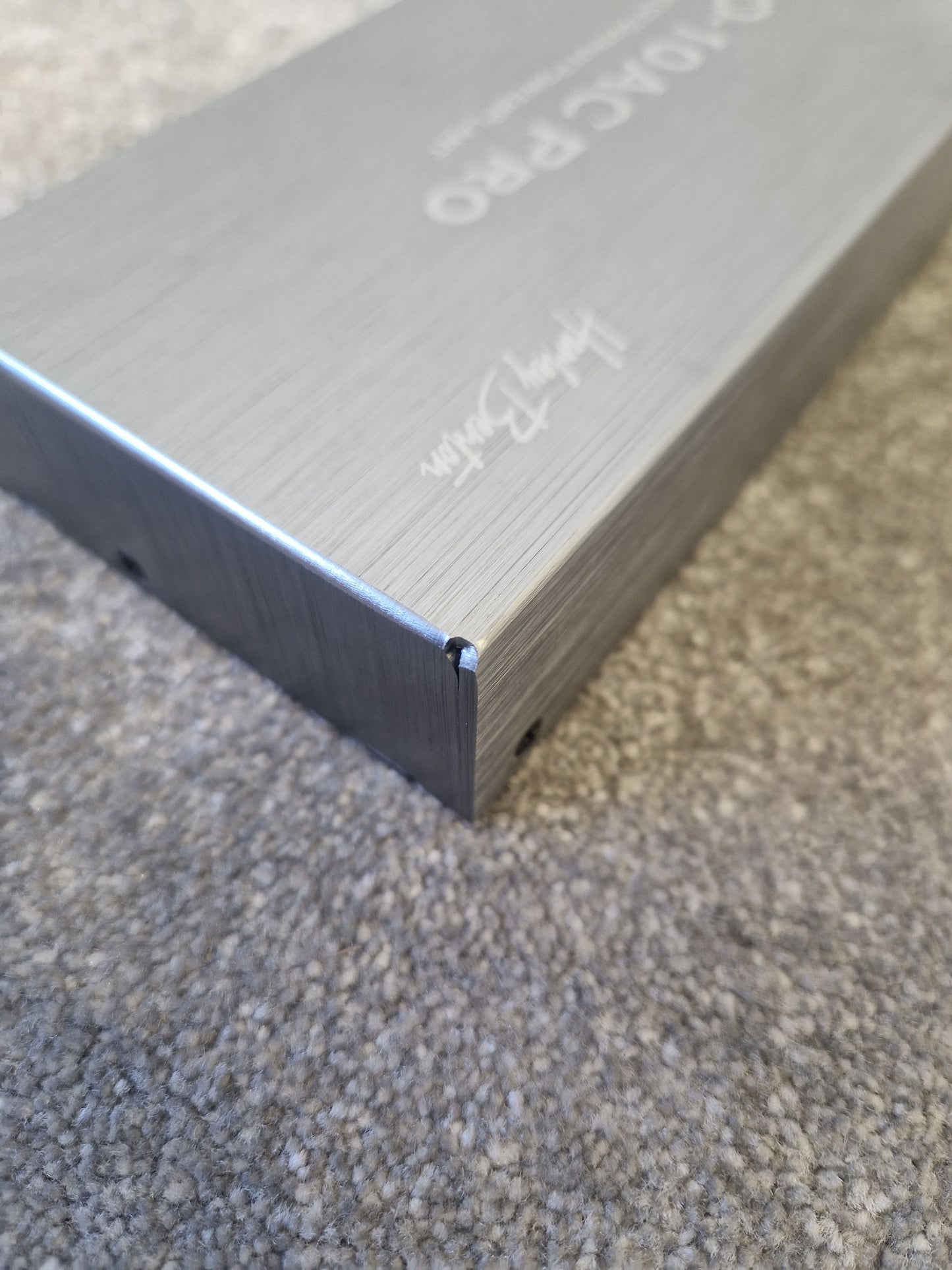 Harley Benton ISO-10AC Pro – Modular Pedalboard Power Supply – Excellent